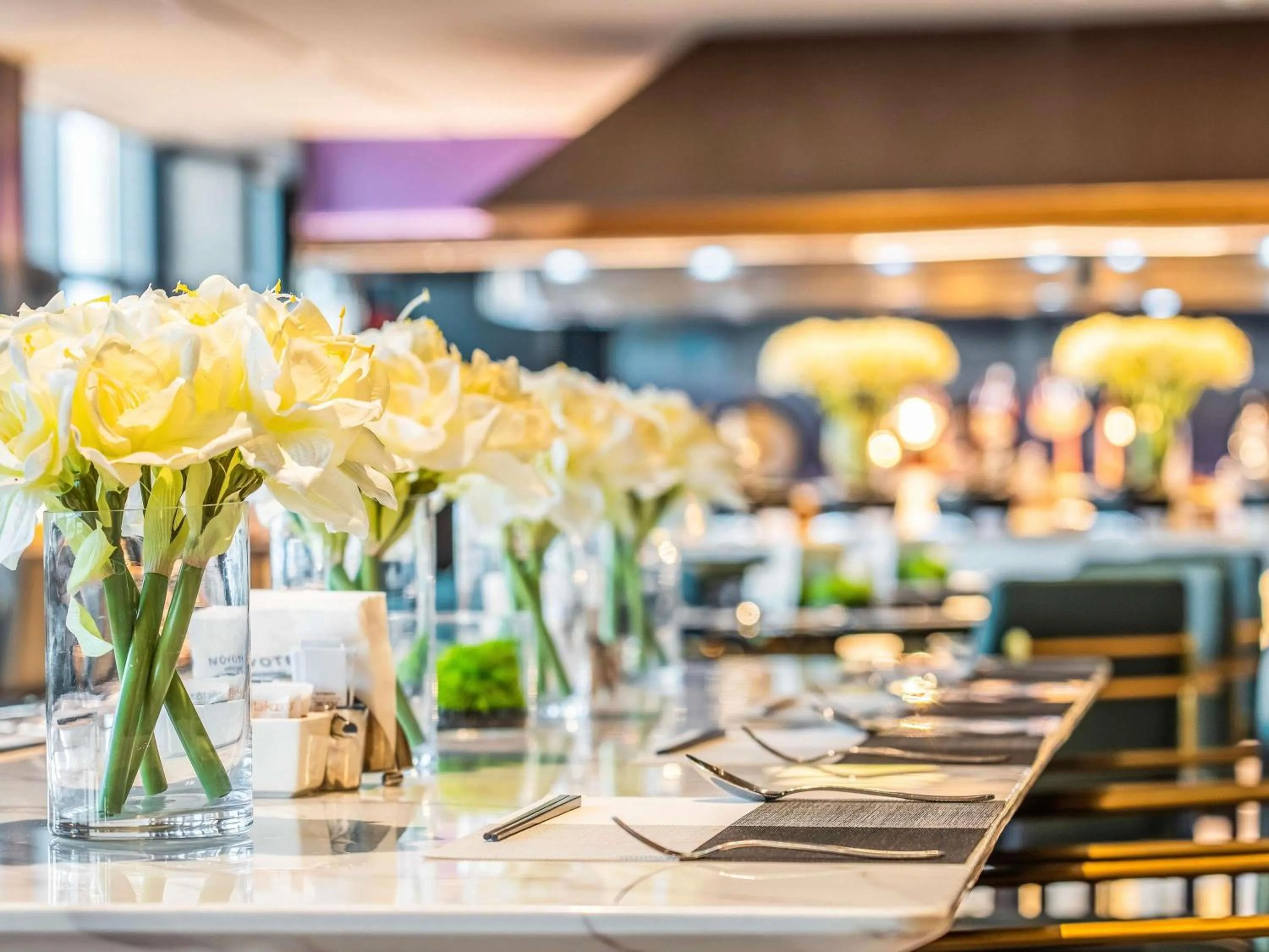 Restaurant/places to eat in Novotel Kunming City Center