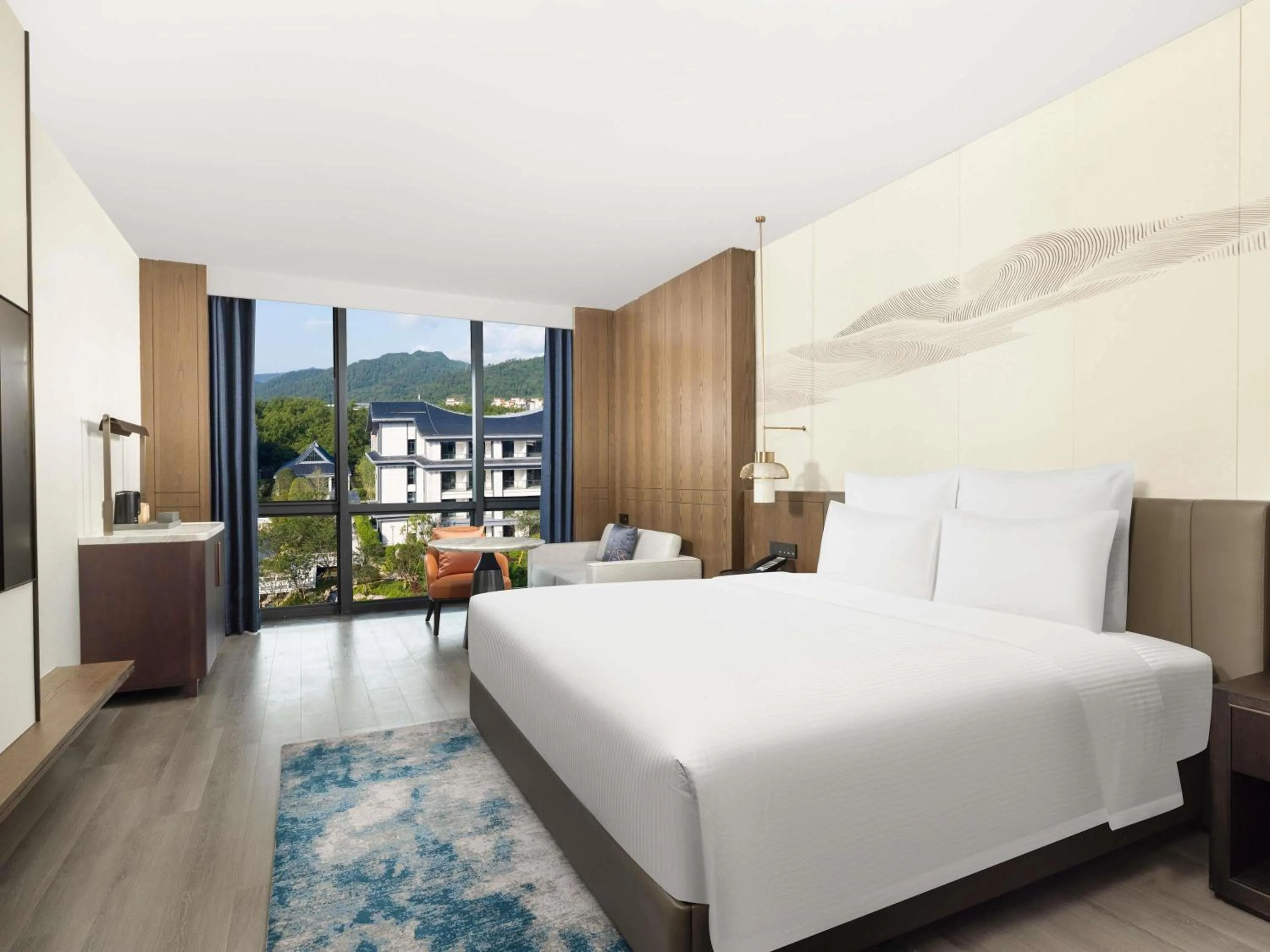 Executive King Bed Room in Pullman Taizhou Shenxianju