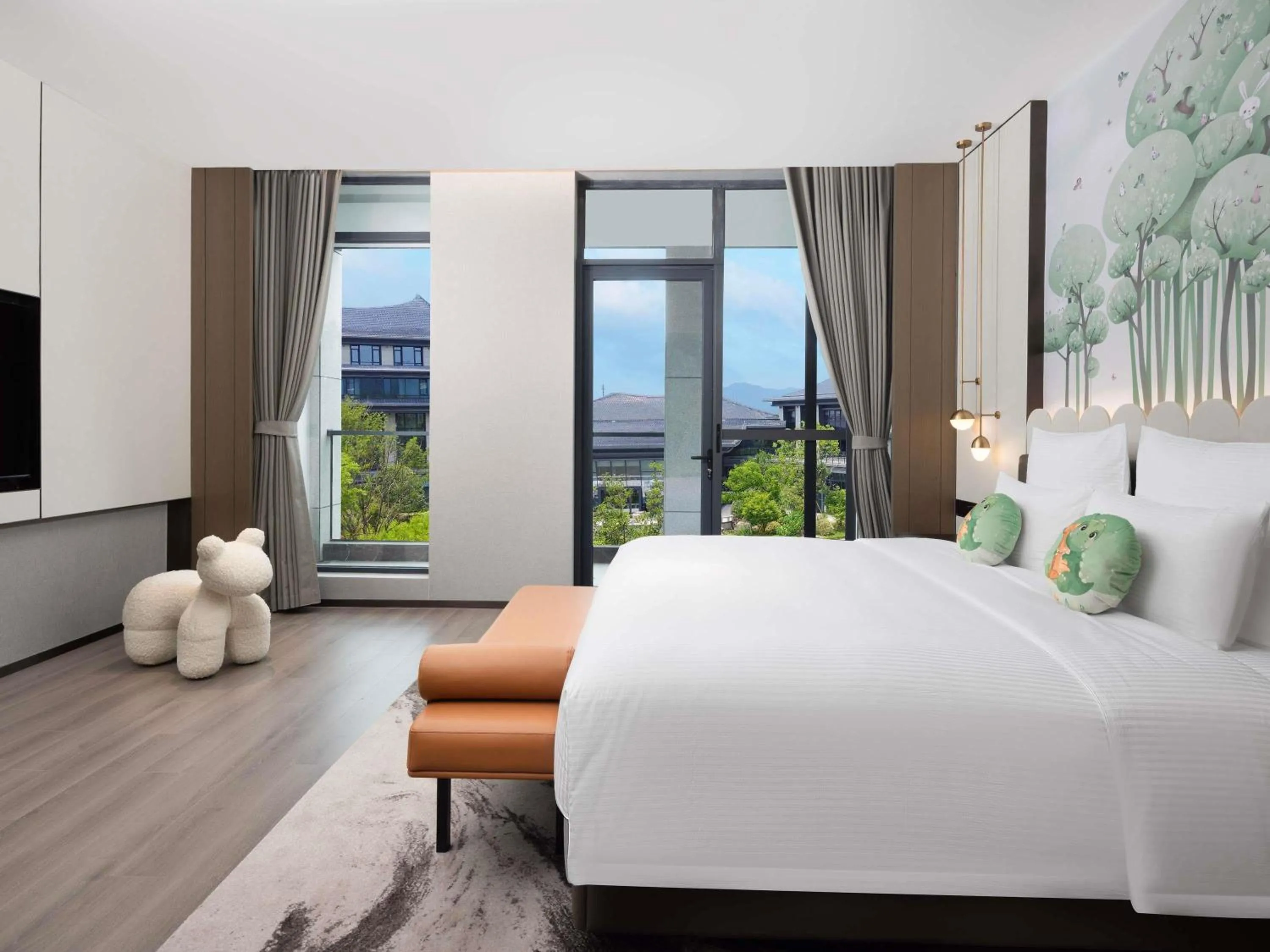 Deluxe Family Suite (1 King Bed+1 Bunk Bed) in Pullman Taizhou Shenxianju