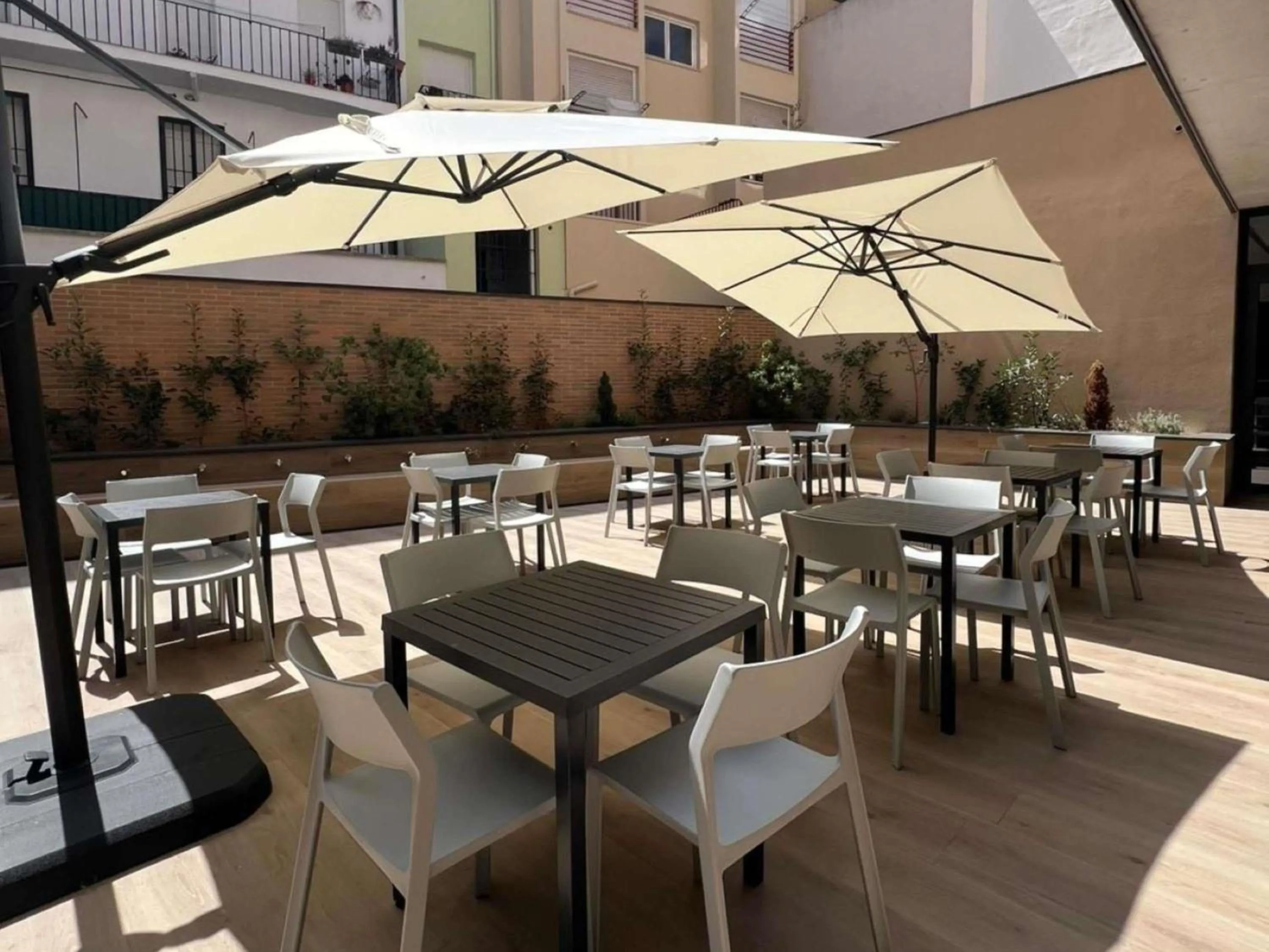 Property building in ibis budget Logroño Centro