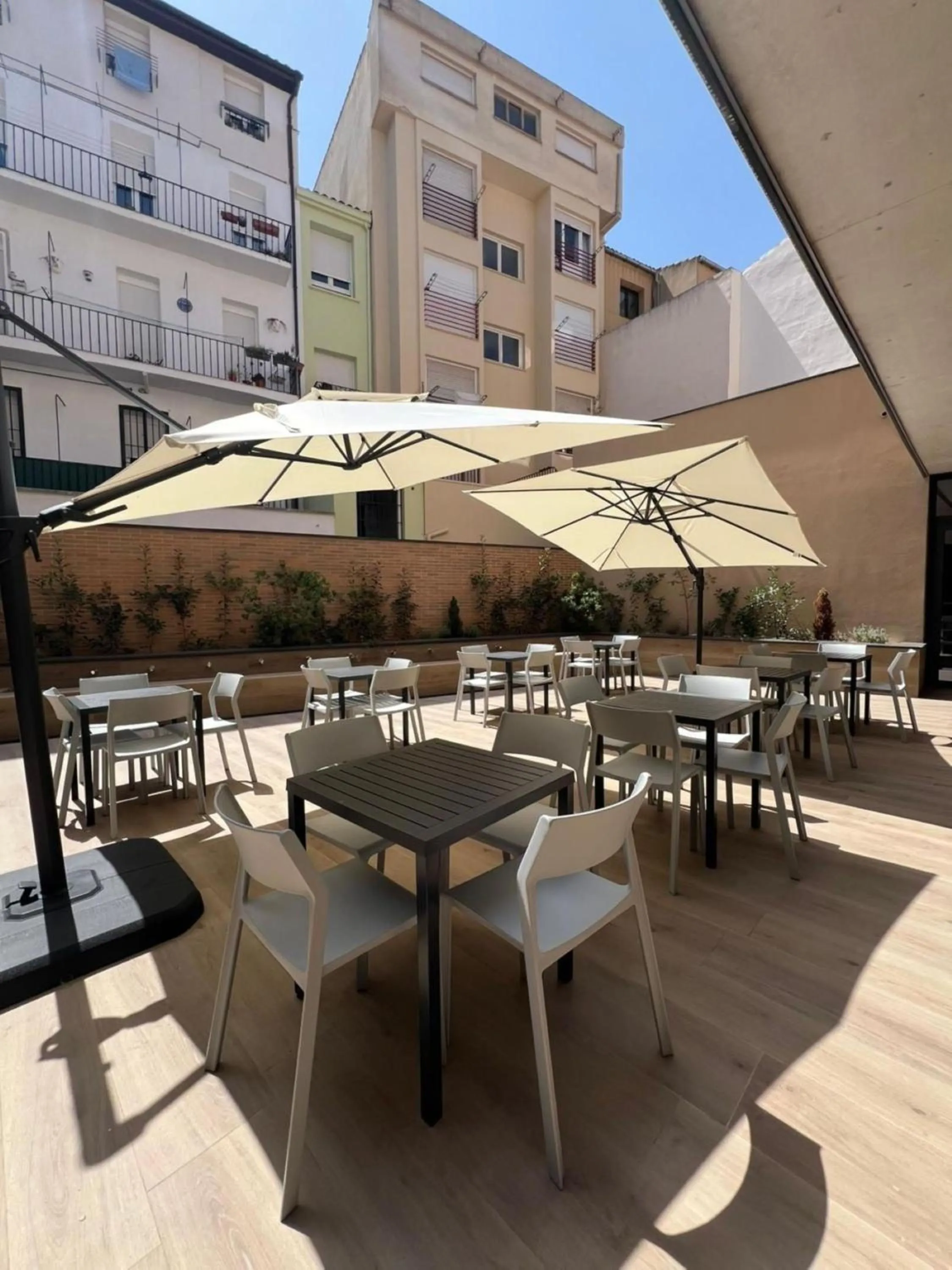 Property building in ibis budget Logroño Centro