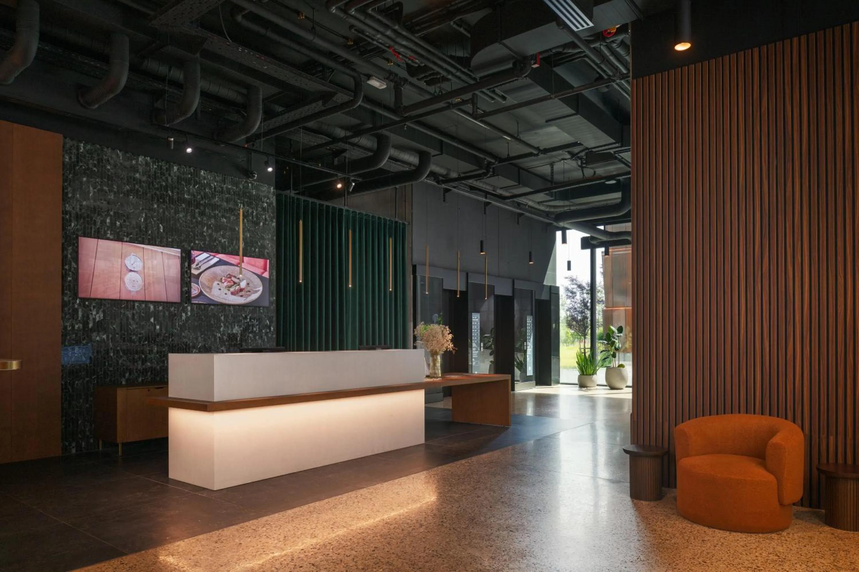 Lobby or reception in Pullman Zagreb