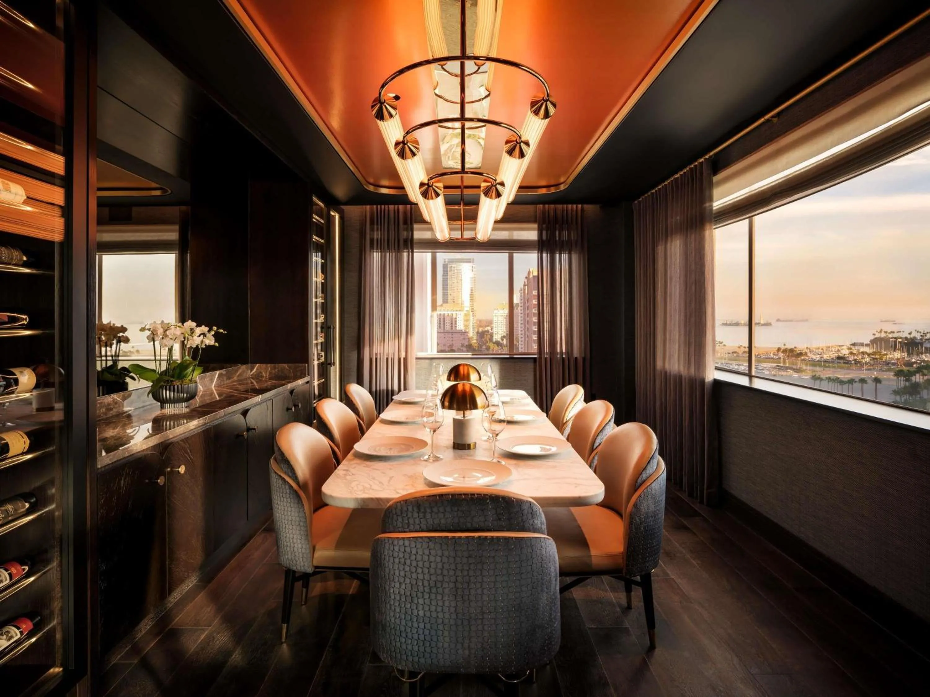 Restaurant/places to eat in Fairmont Breakers Long Beach