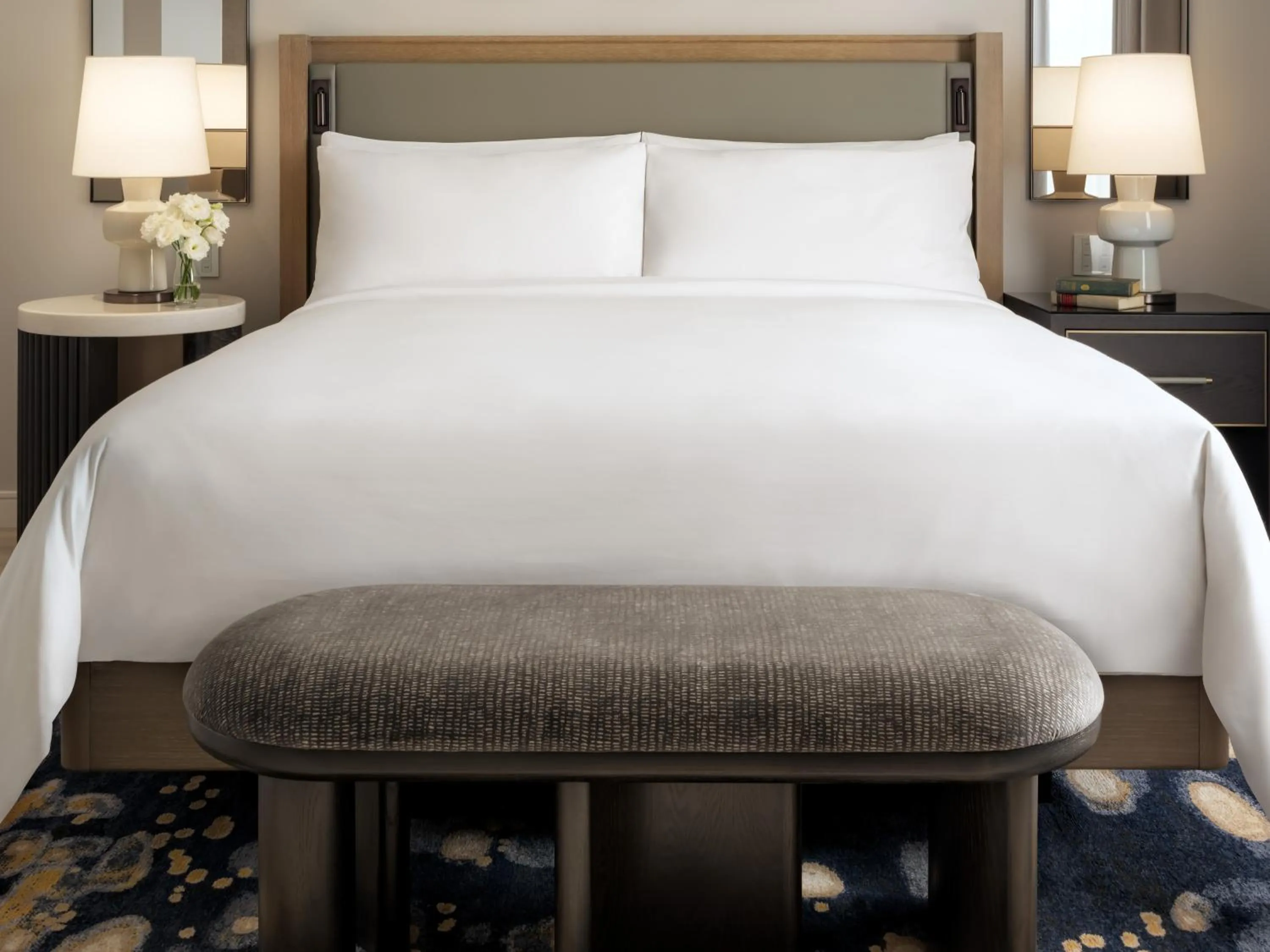 Bed in Fairmont Breakers Long Beach