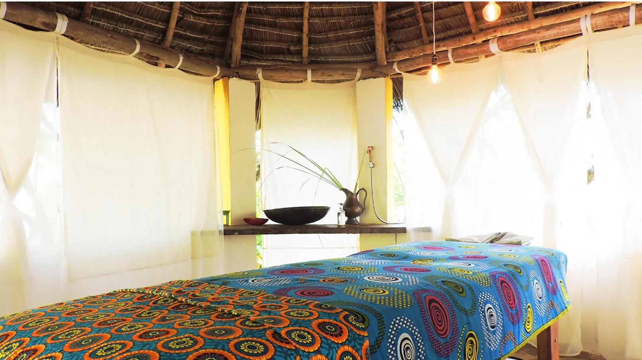 Spa and wellness centre/facilities, Bed in Paje By Night Bungalows