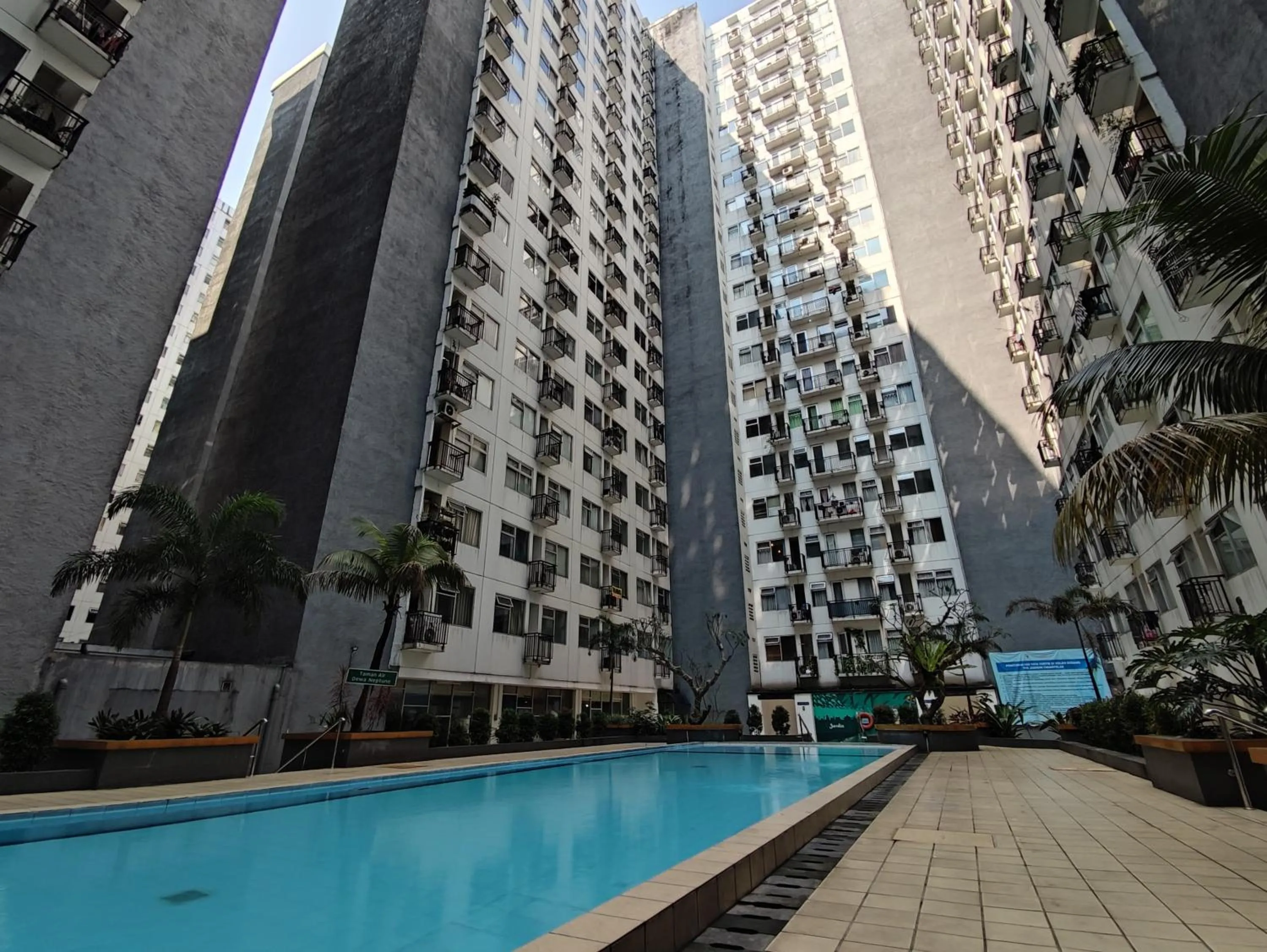 Property building in The Jarrdin Apartment Hotels by Ironman