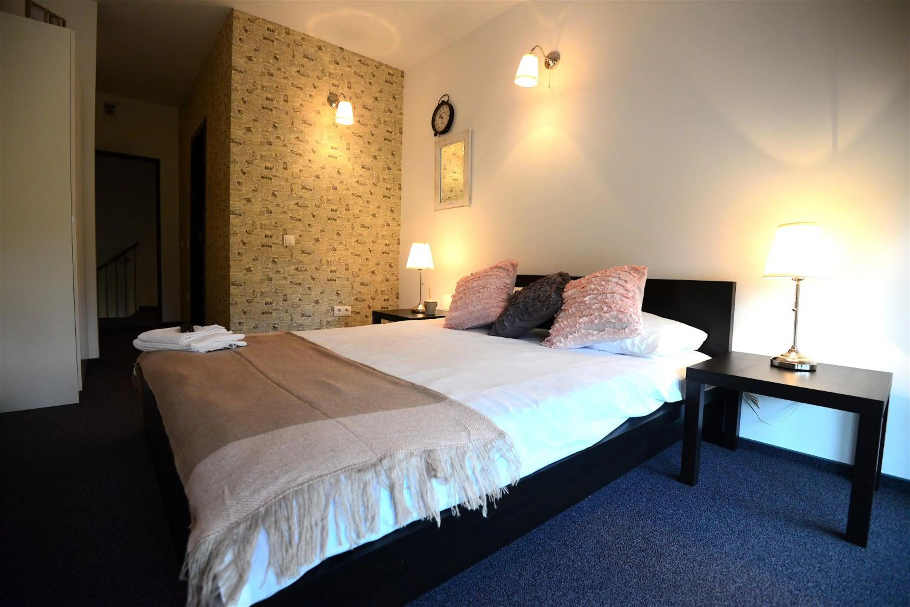 Photo of the whole room, Bed in Hotel Biscuit