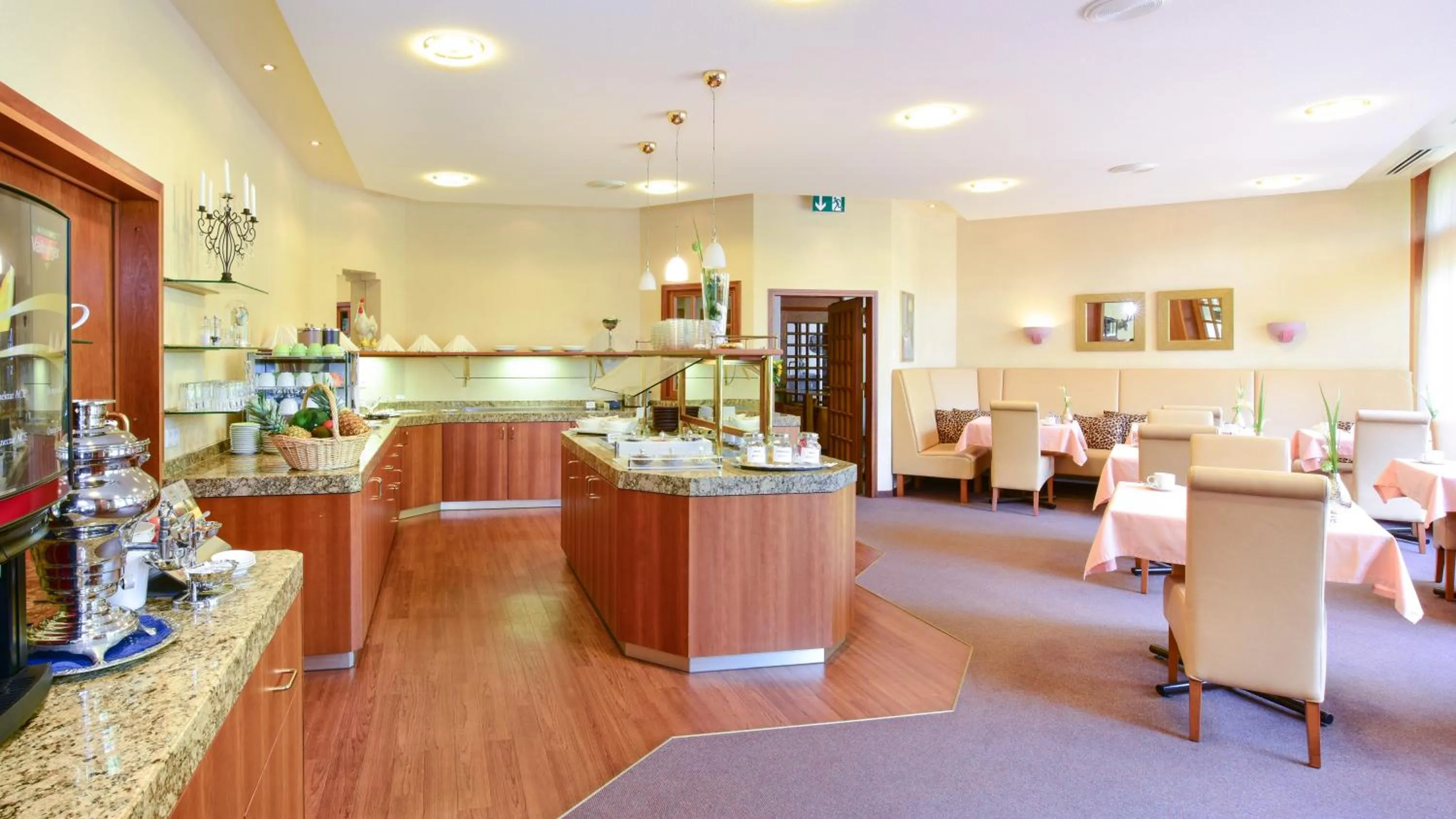 Continental breakfast in Hotel Fuchsen