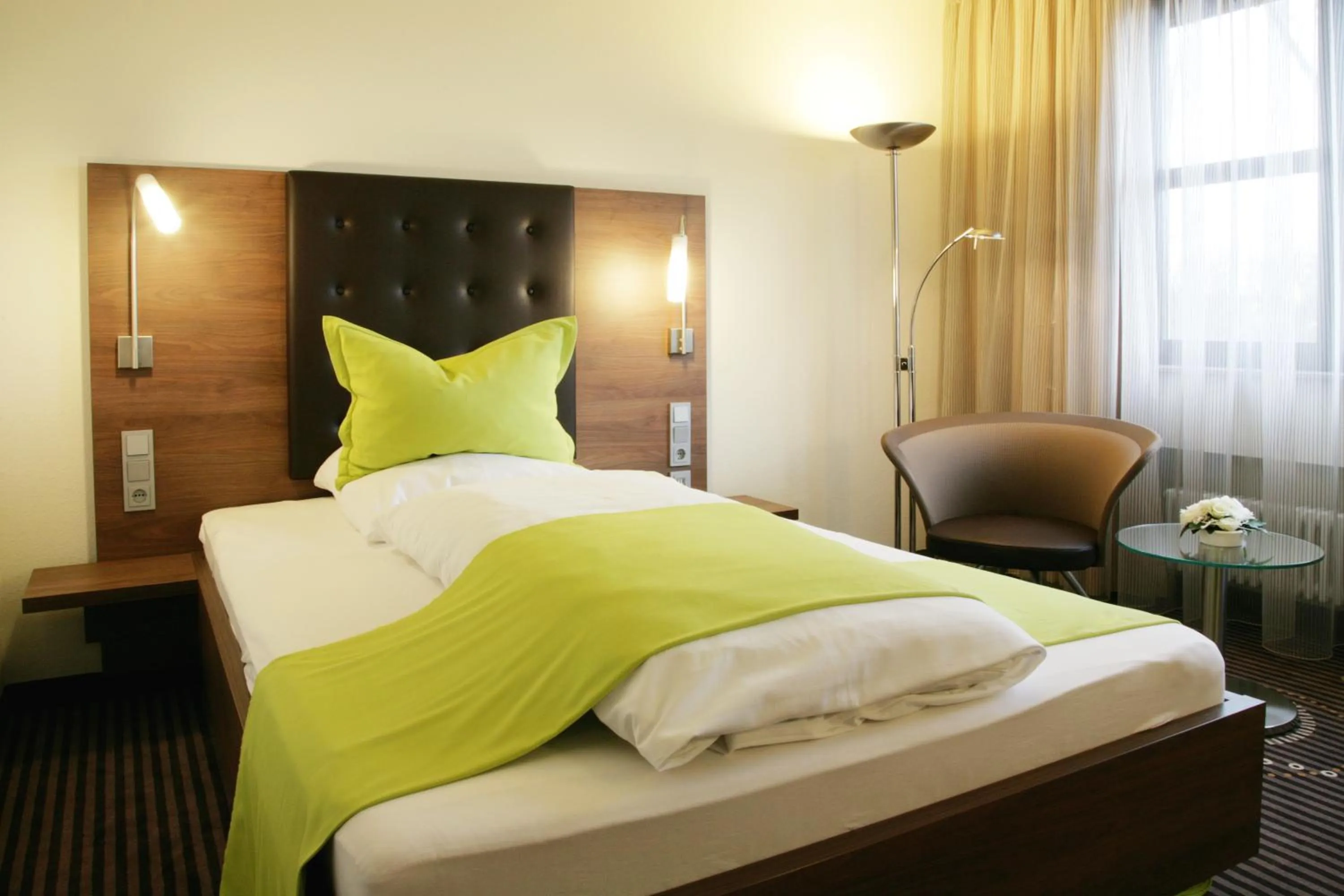 Photo of the whole room, Bed in Hotel Fuchsen