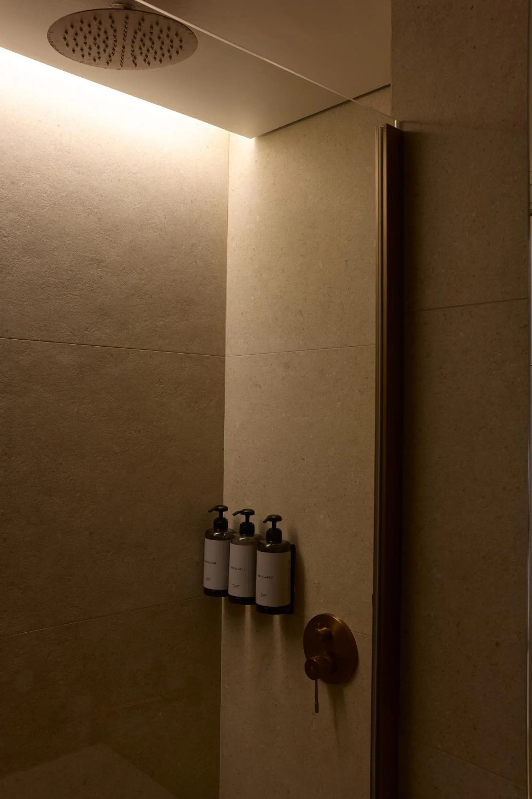 Bathroom in Blanco Athens Aparthotel