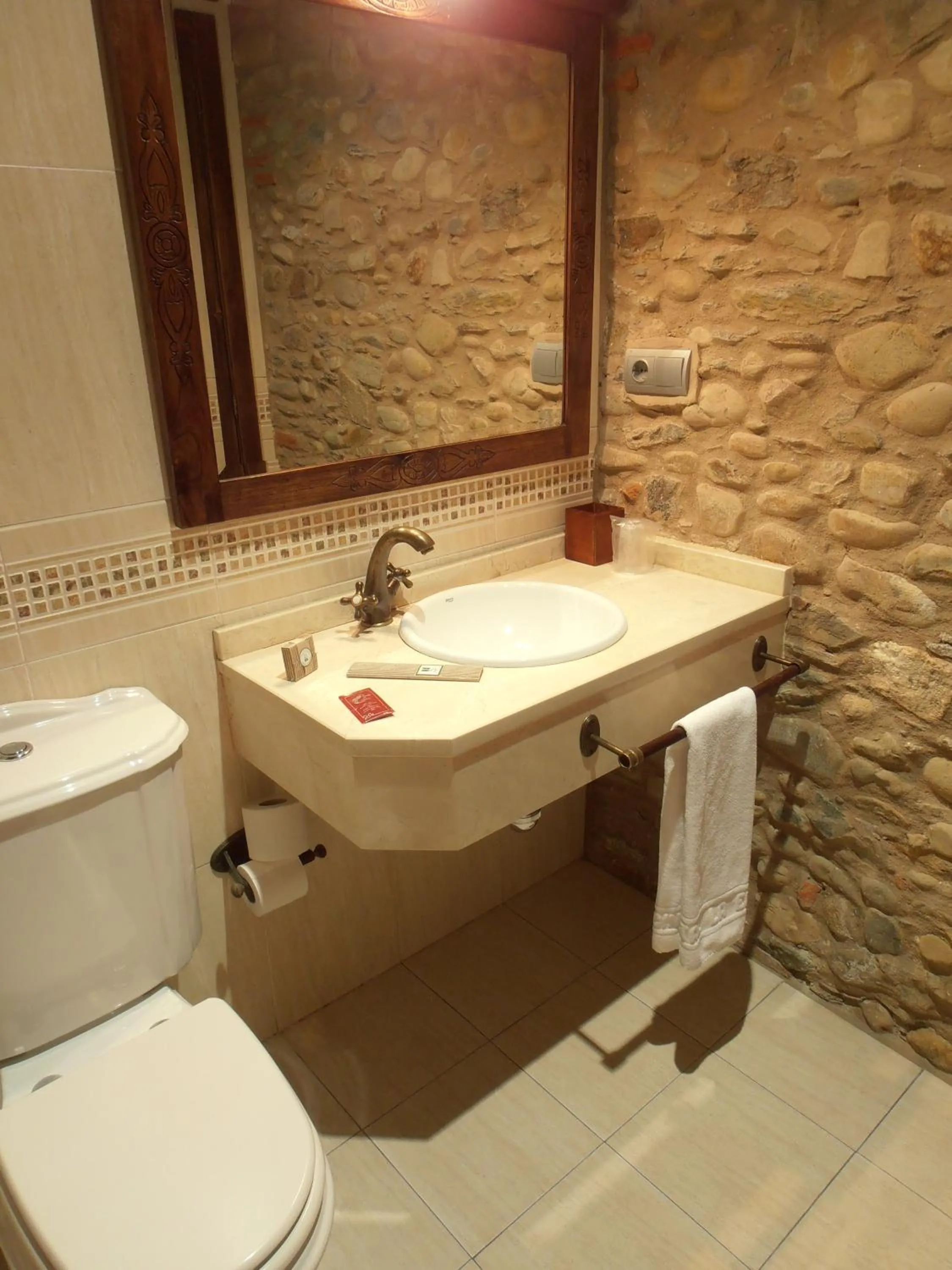 Bathroom in Hostal Virgen de la Encina