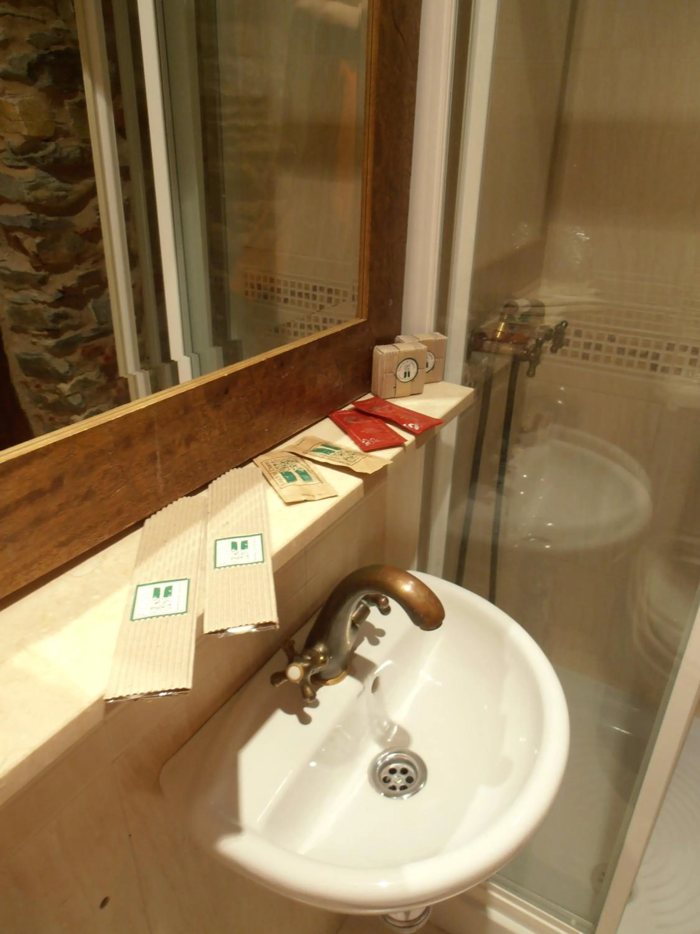 Bathroom in Hostal Virgen de la Encina