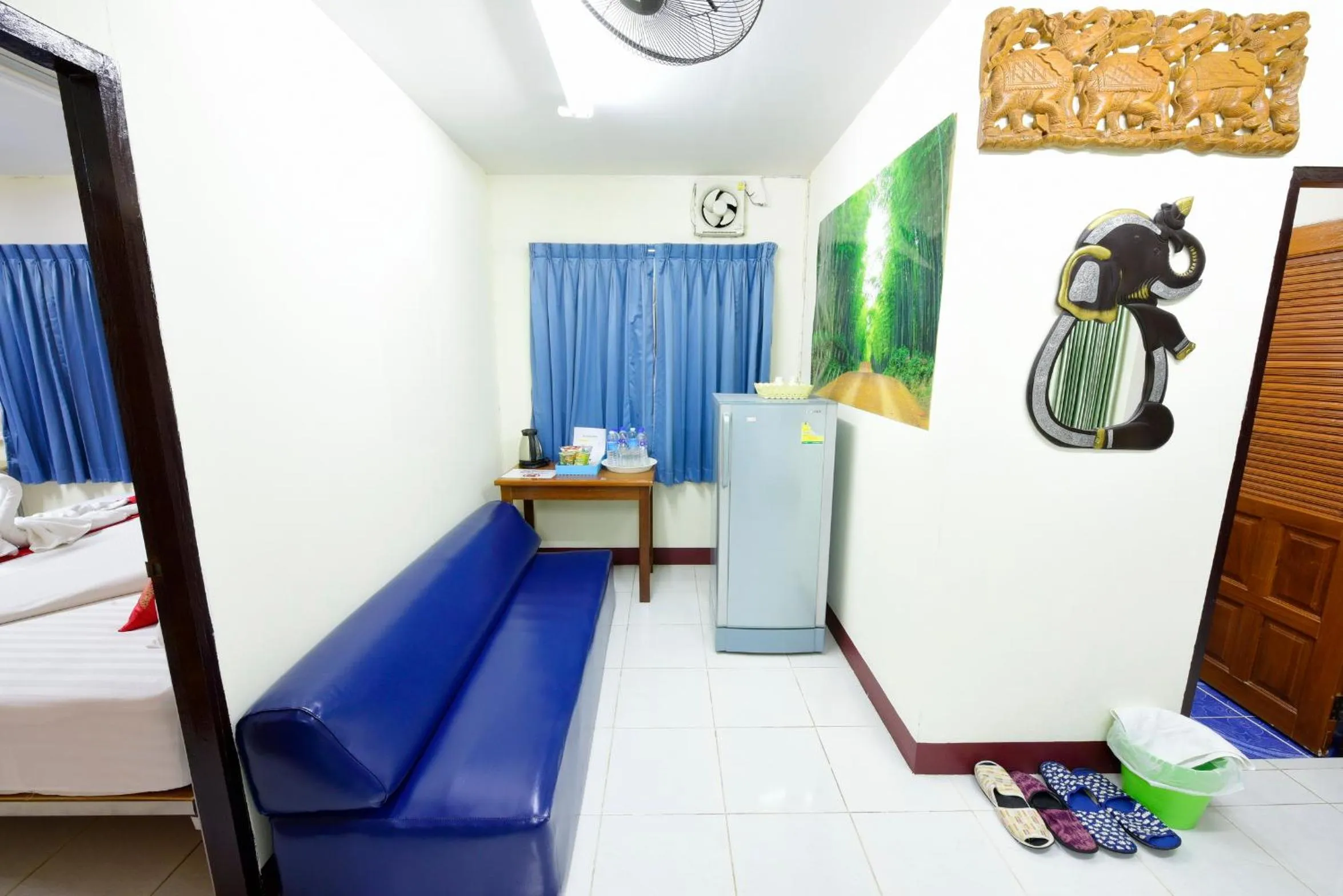 Bathroom, Bed in Saithong House