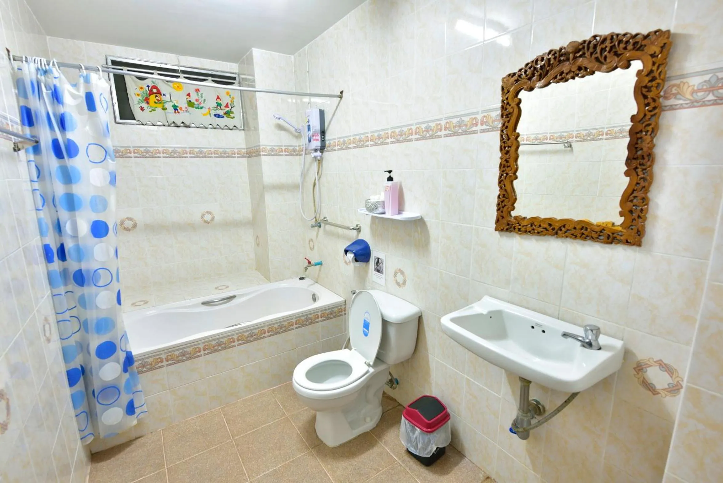 Bathroom in Saithong House