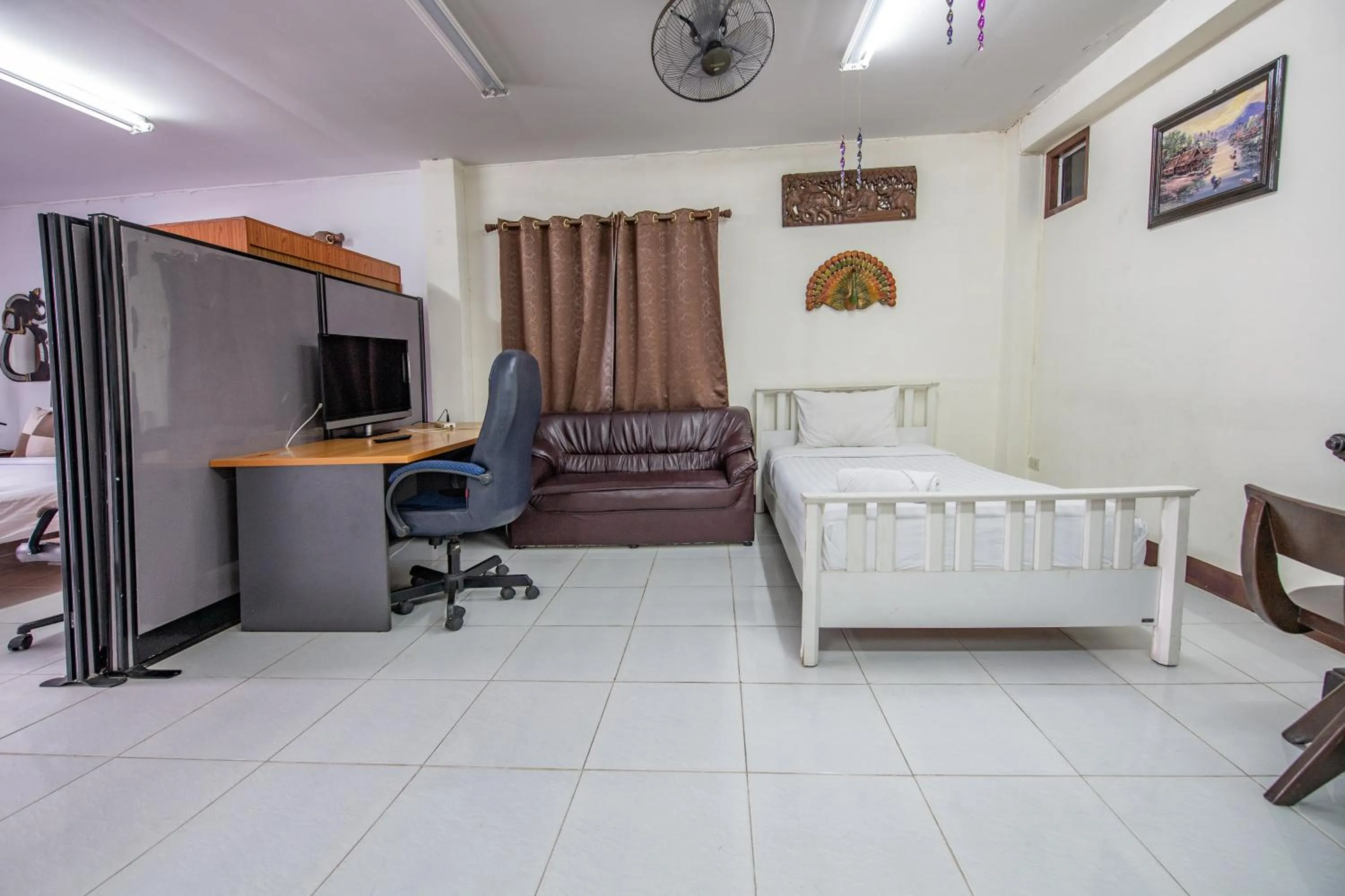 Bed in Saithong House