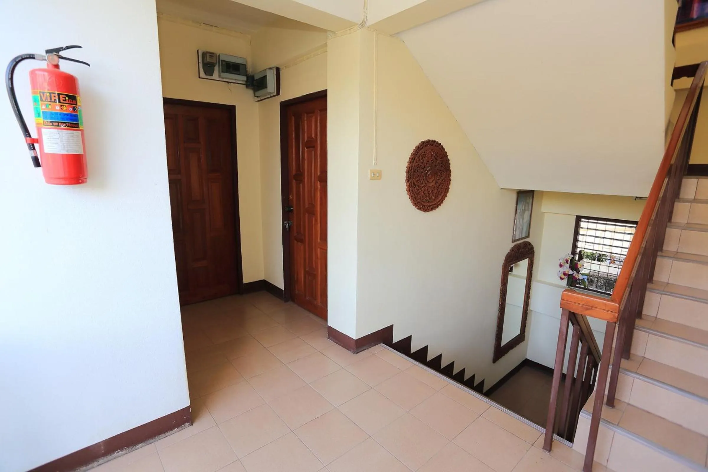 Other in Saithong House