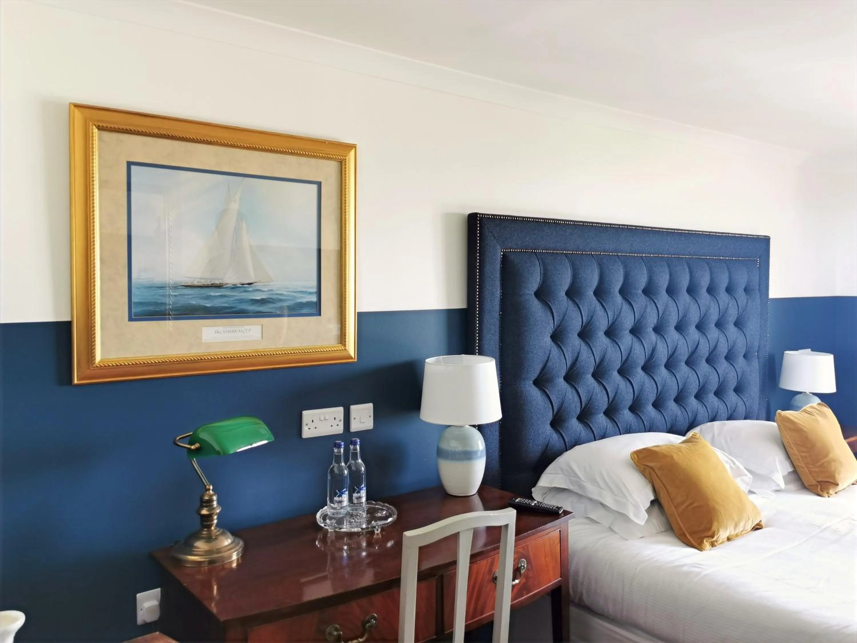 Bedroom, Bed in Villa Rothsay Hotel