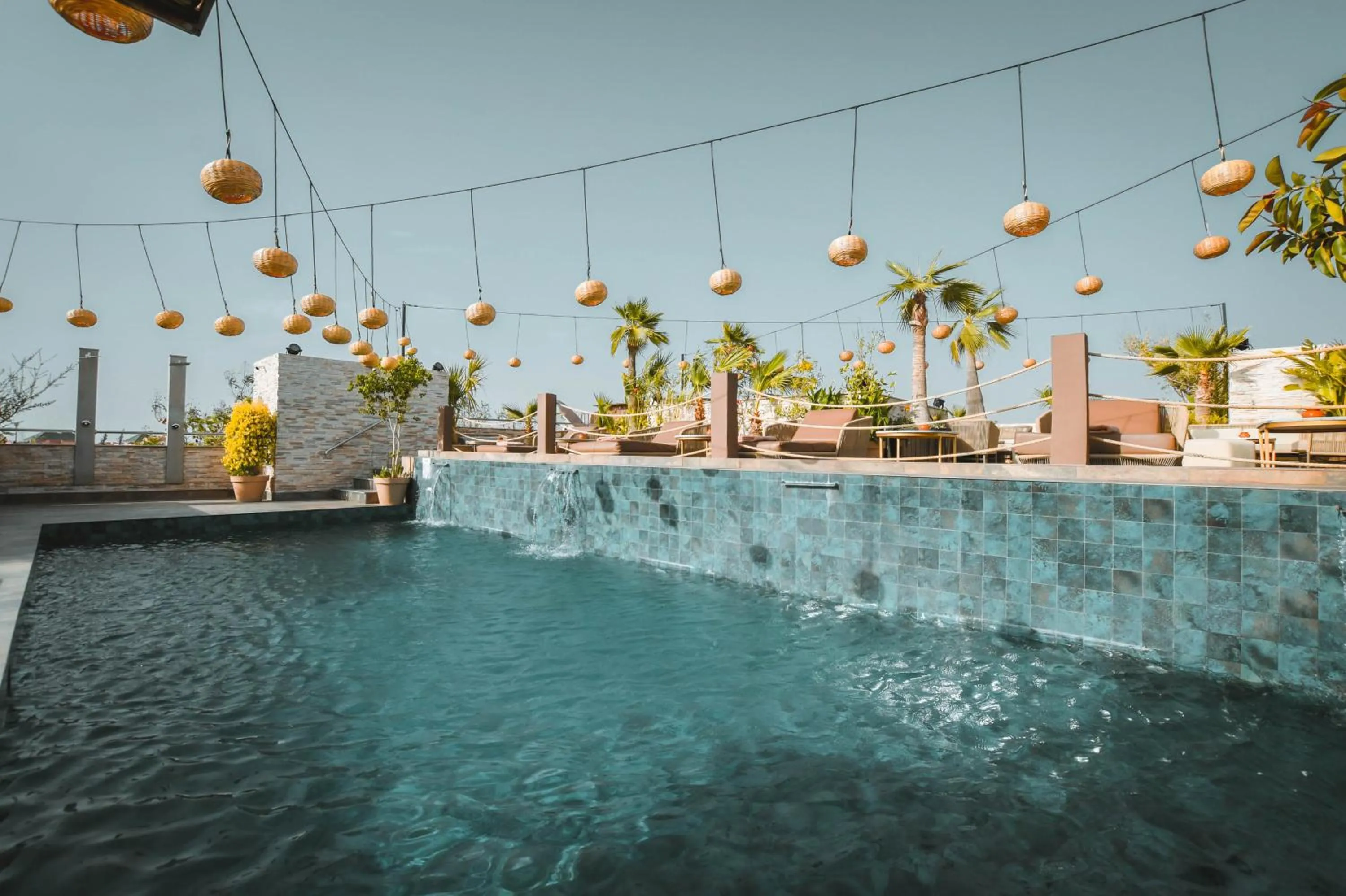 Day in 555 Hotel Clubbing Adults Only