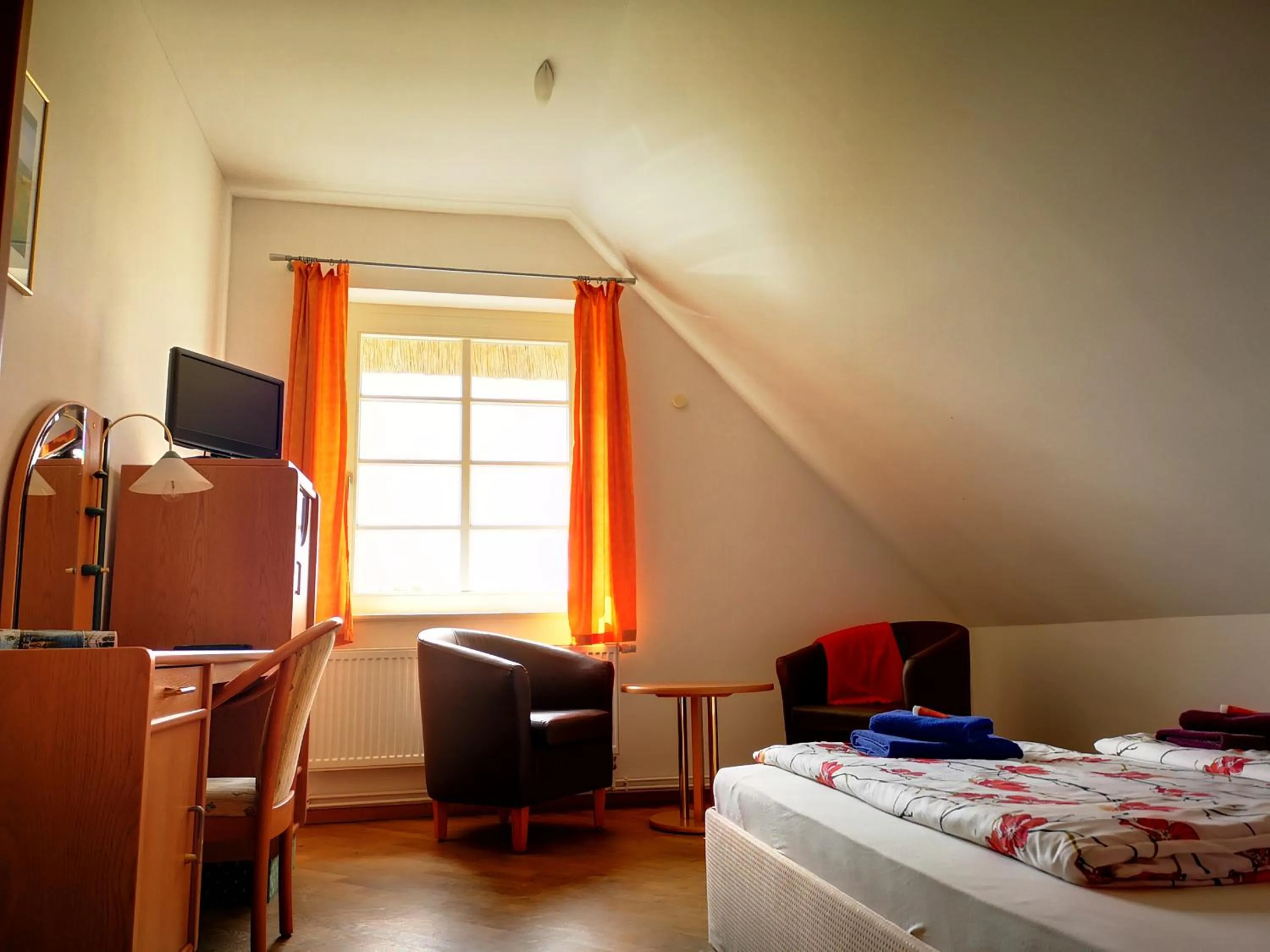 Seating area, Bed in Golfcentrum Schloss Karnitz Rügen