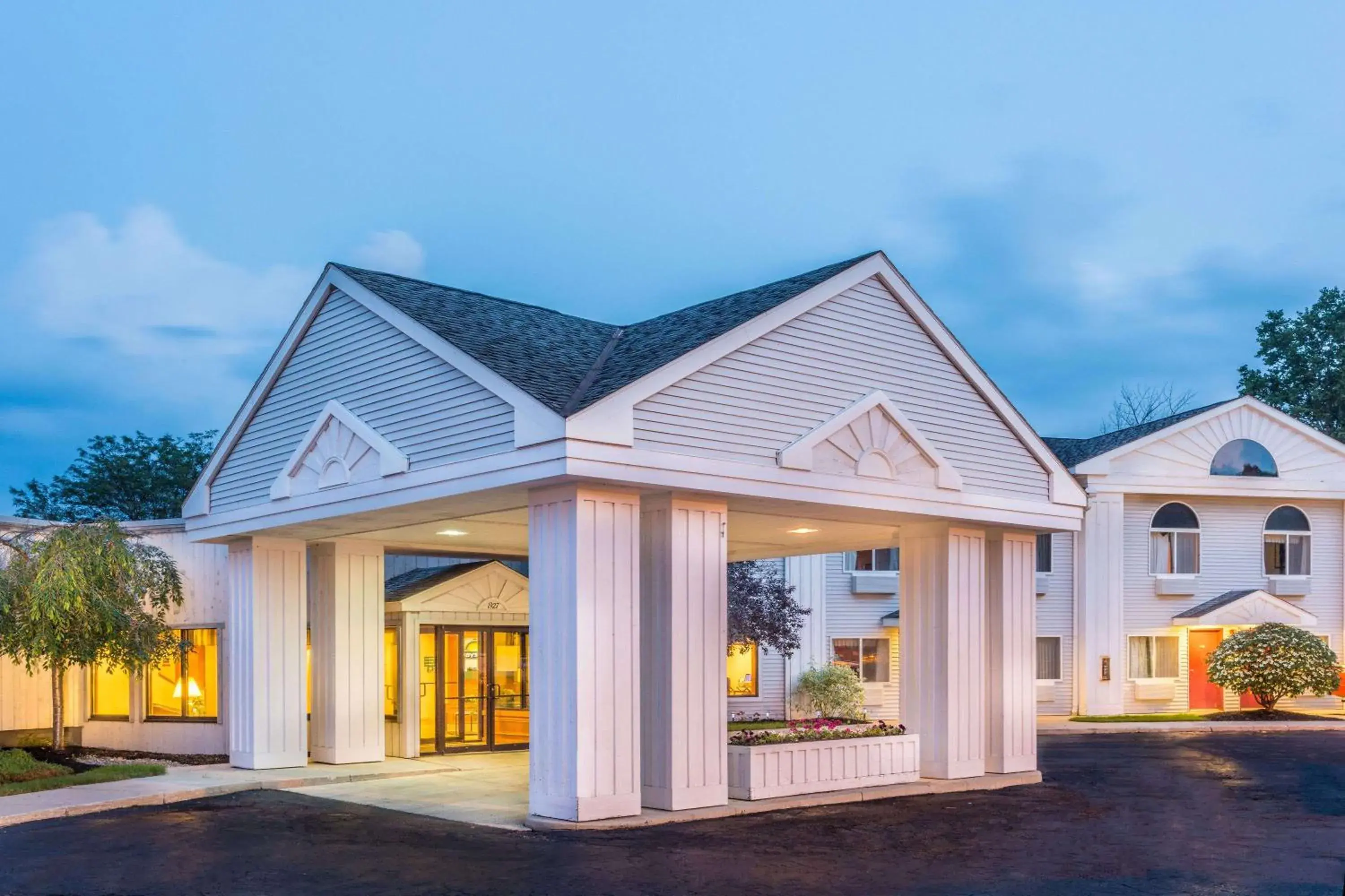 Days Inn by Wyndham Tiffin Days Inn by Wyndham Tiffin