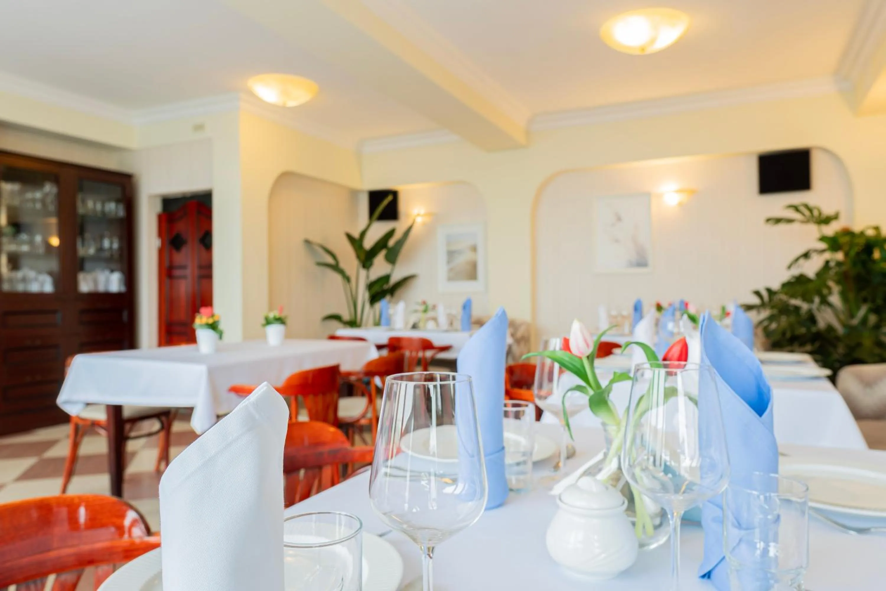 Restaurant/places to eat in Willa Victor - Widok Na Morze - Najpiekniejszy w Polsce - Śniadanie w Cenie