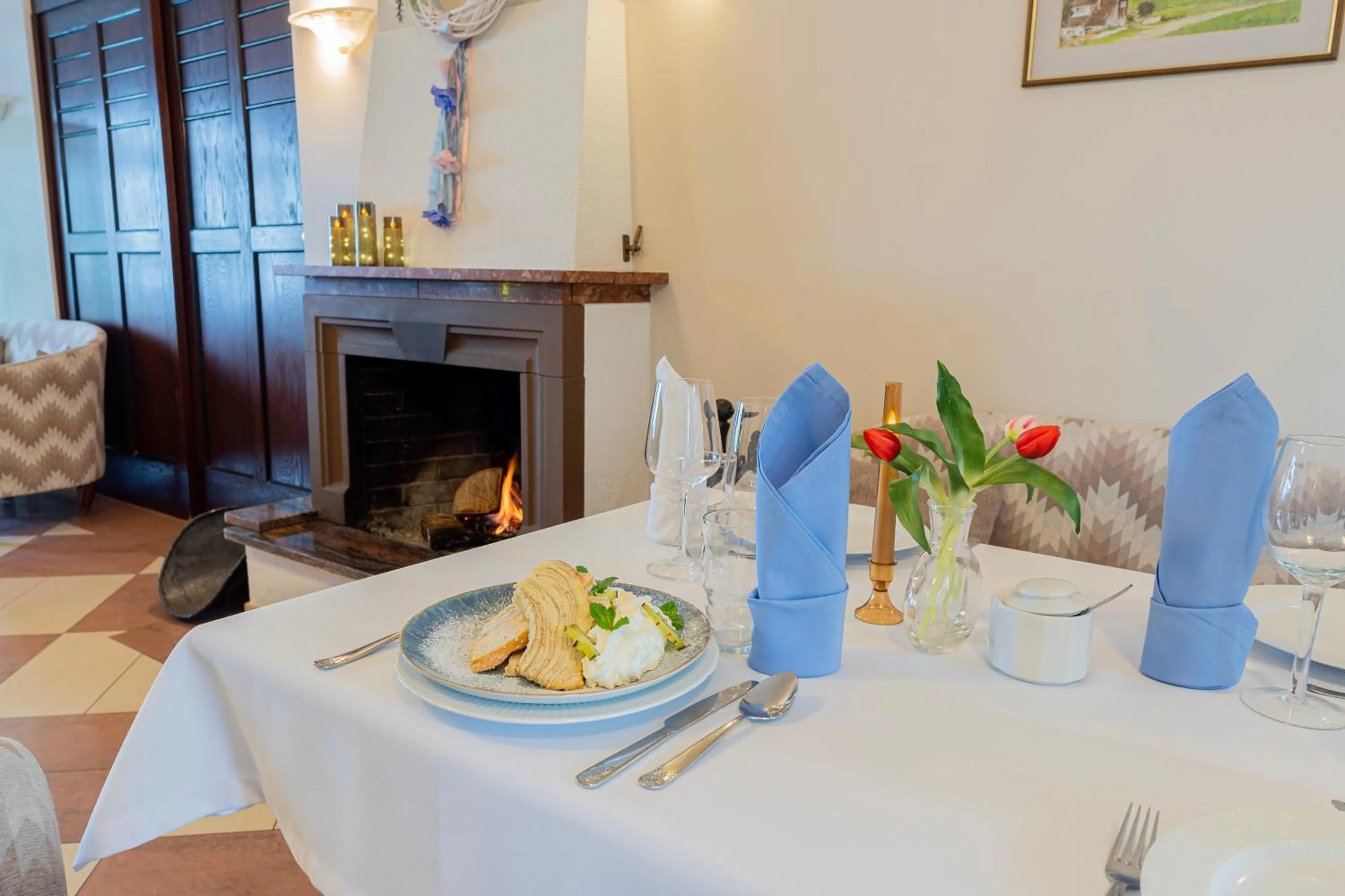 Restaurant/places to eat in Willa Victor - Widok Na Morze - Najpiekniejszy w Polsce - Śniadanie w Cenie