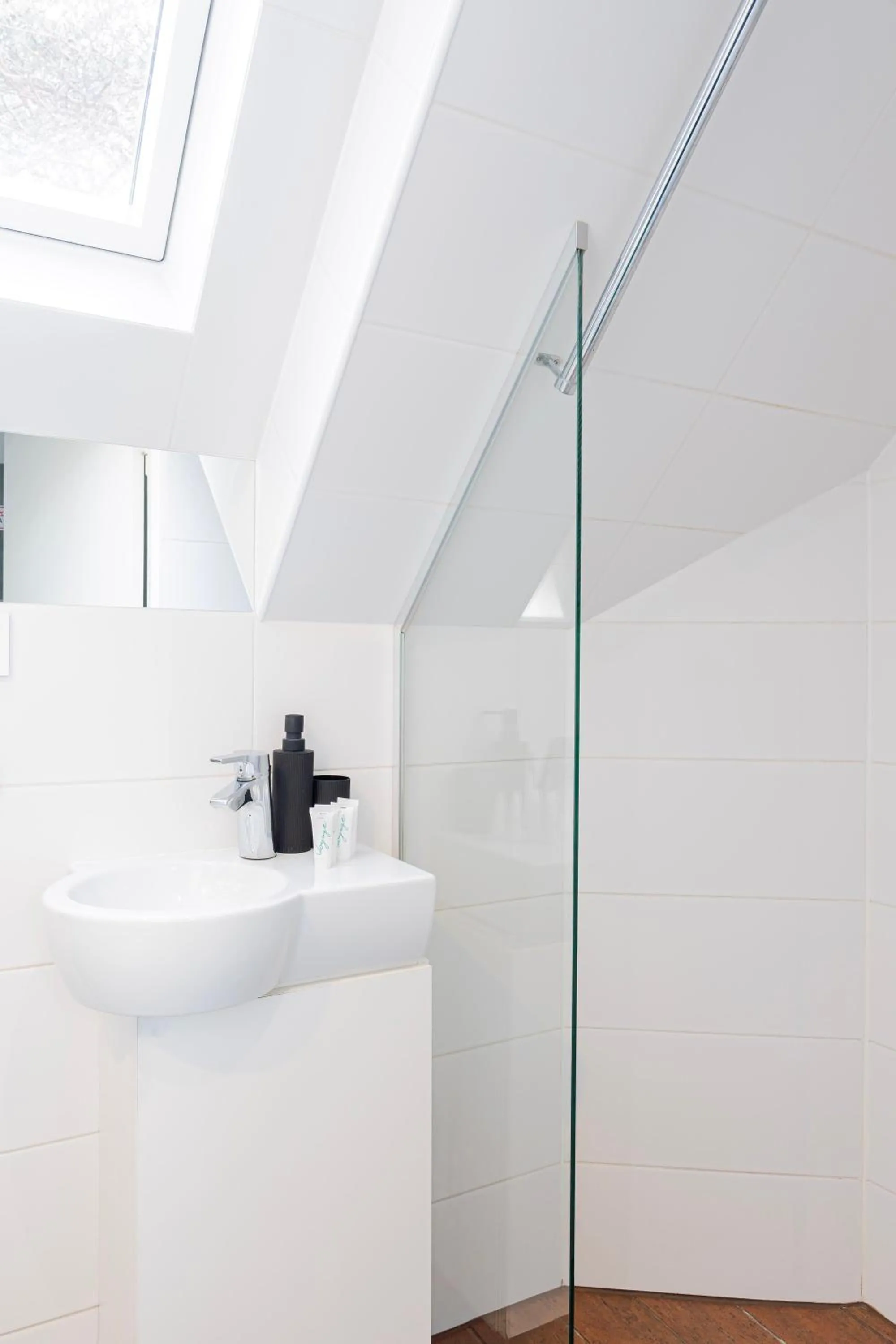 Shower in Willa Victor - Widok Na Morze - Najpiekniejszy w Polsce - Śniadanie w Cenie