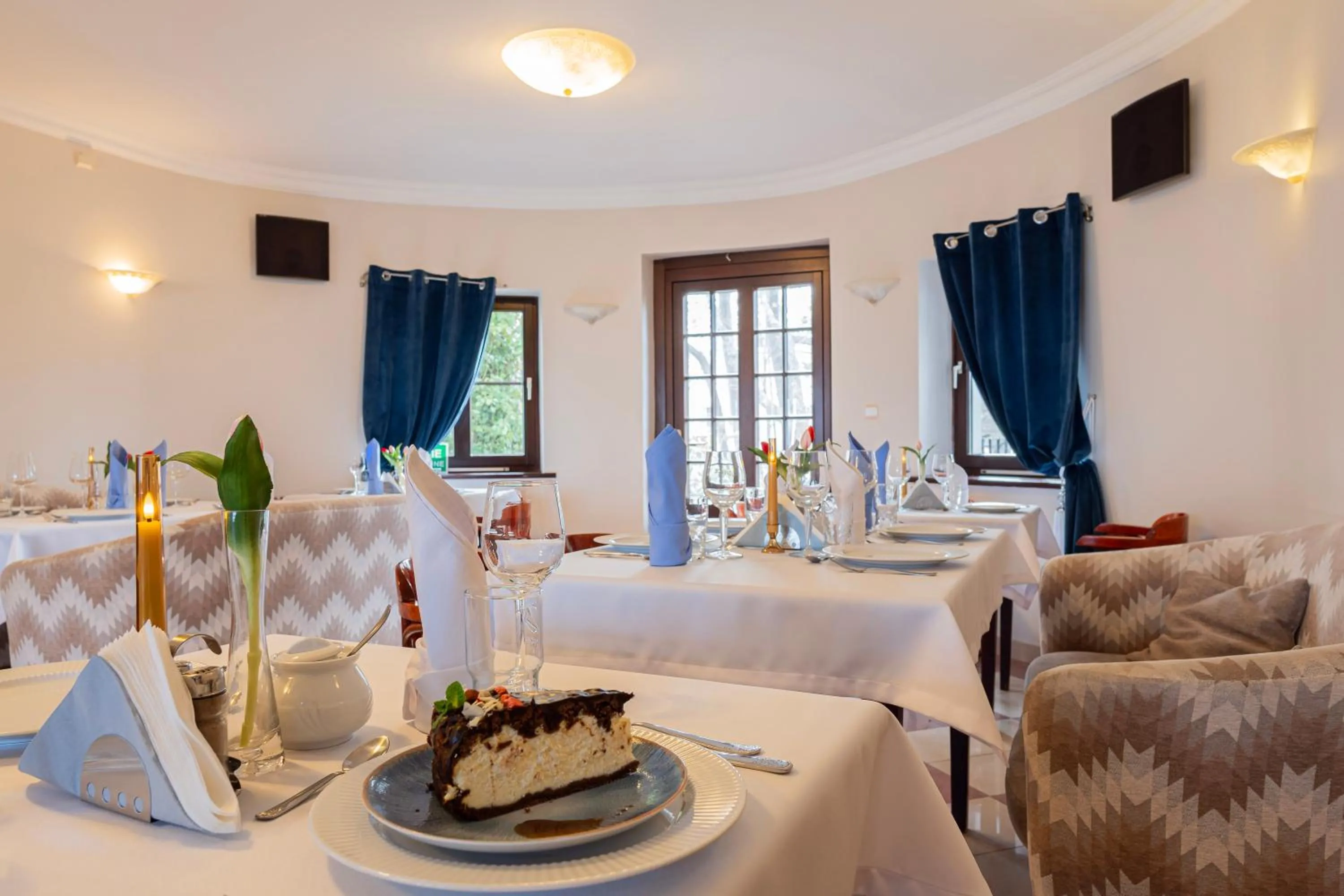 Restaurant/places to eat in Willa Victor - Widok Na Morze - Najpiekniejszy w Polsce - Śniadanie w Cenie