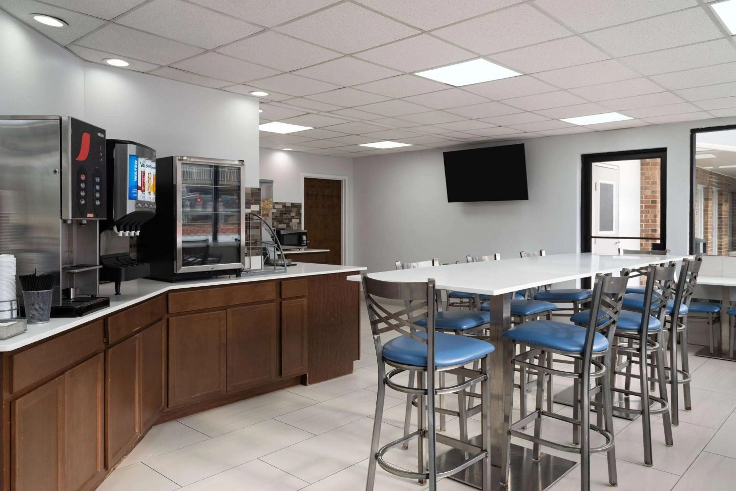 Breakfast in Days Inn by Wyndham Weldon Roanoke Rapids