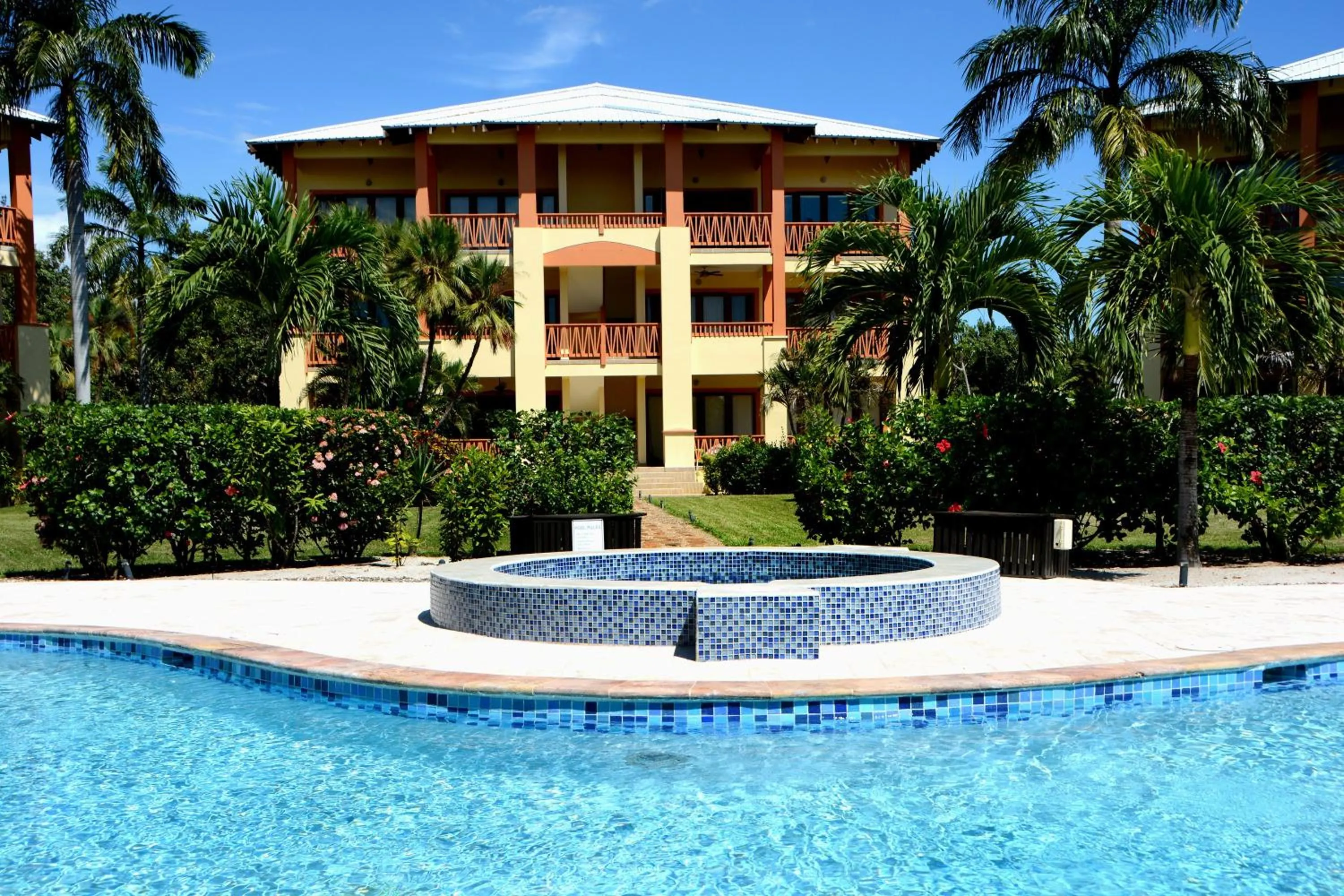 Property building in Marazul Belize