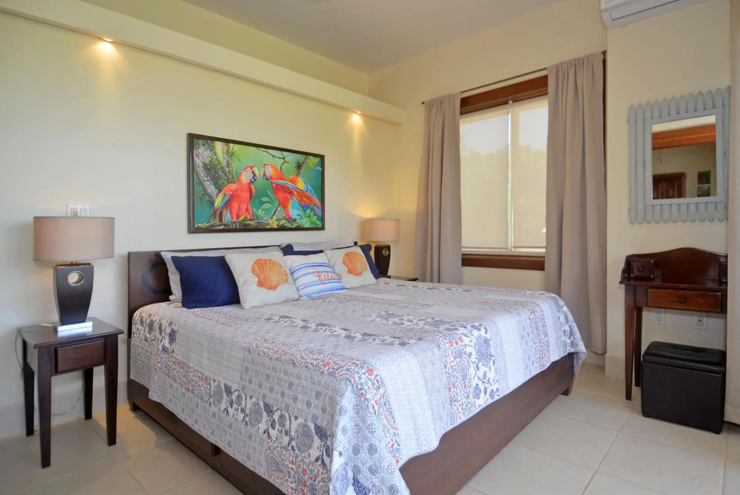 Bed in Marazul Belize