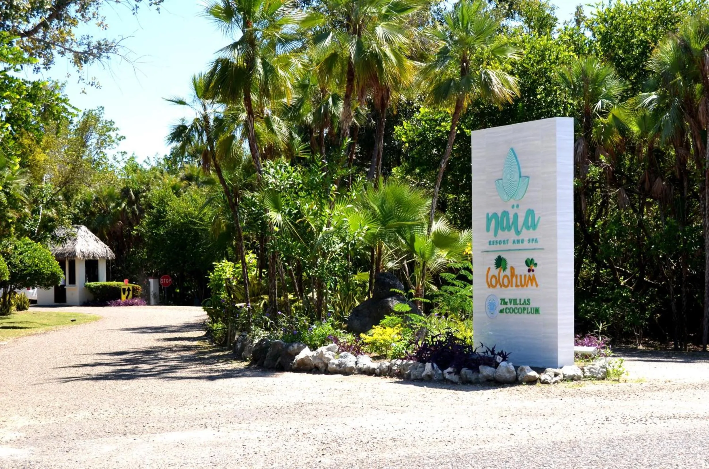 Facade/entrance in Marazul Belize