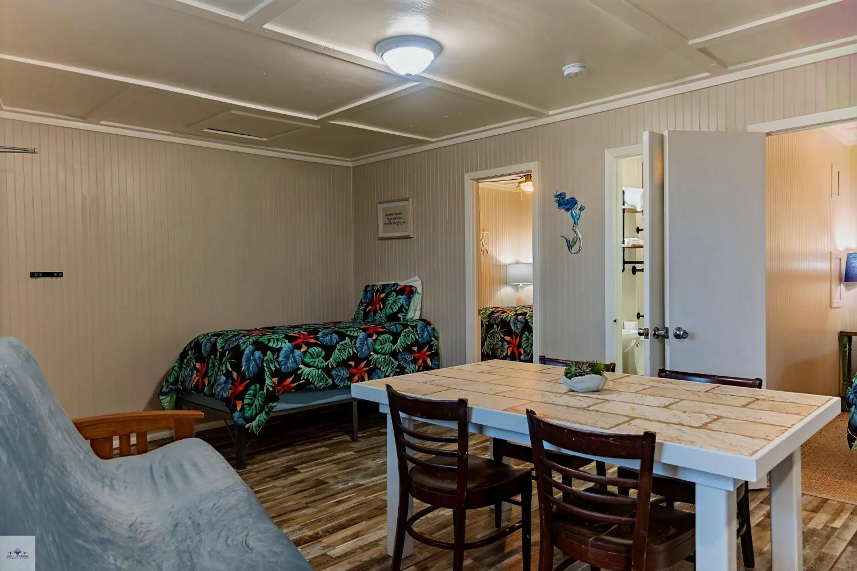 Living room in Blue Dolphin Inn and Cottages