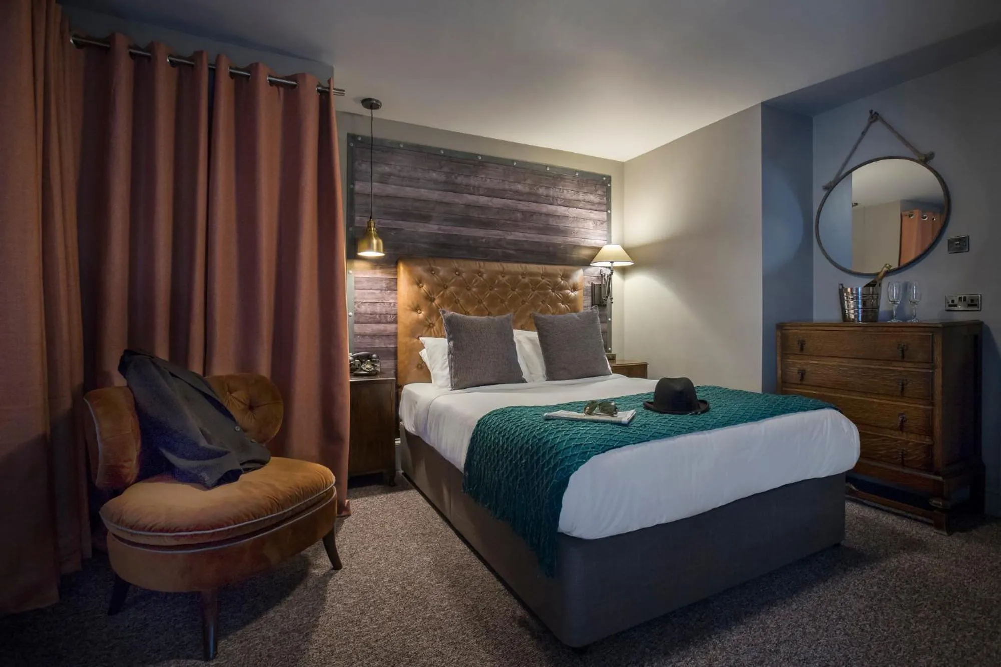 Bedroom, Bed in The Bath Hotel