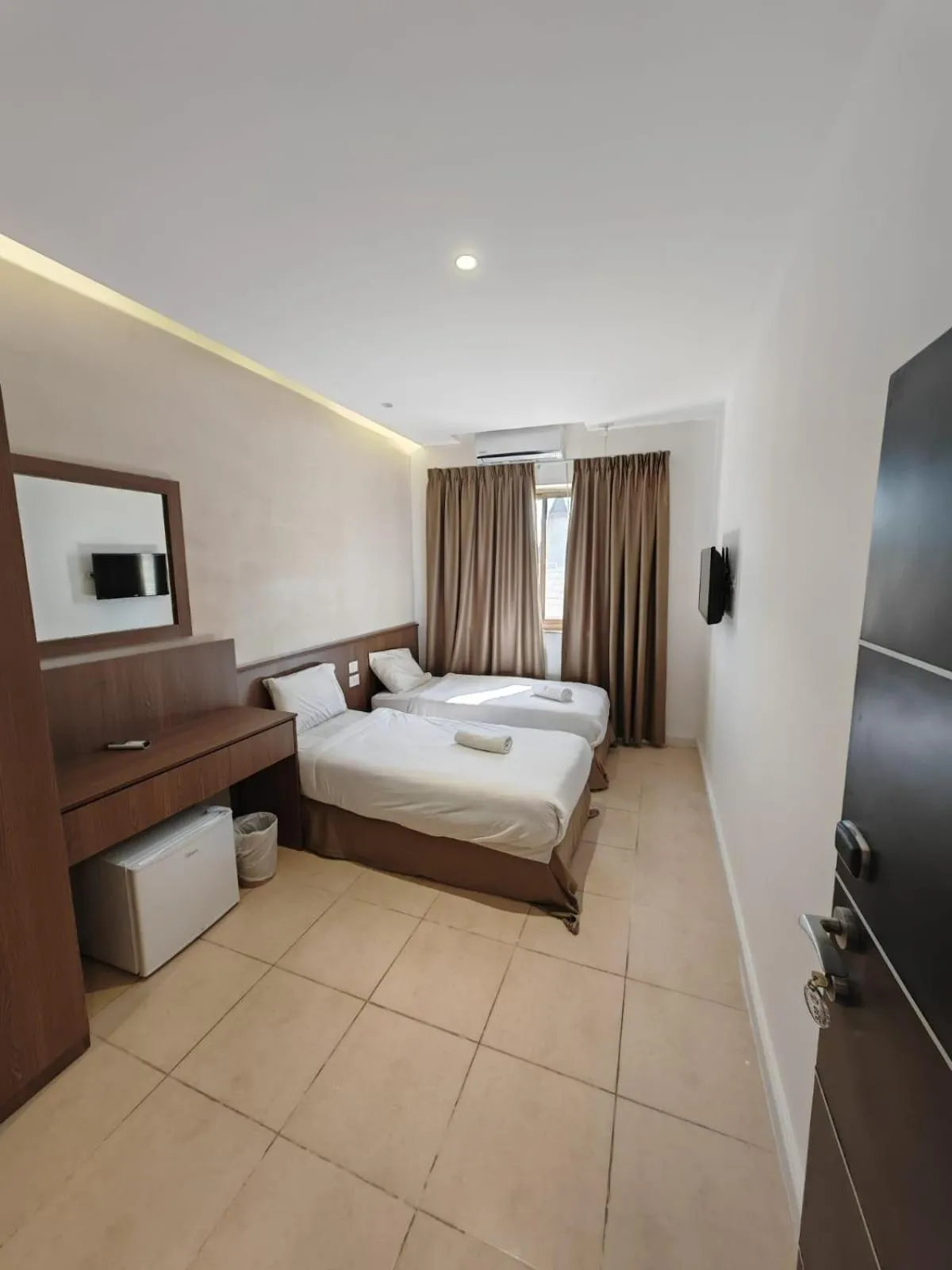 Bedroom, Bed in New Metropole Hotel - Jerusalem
