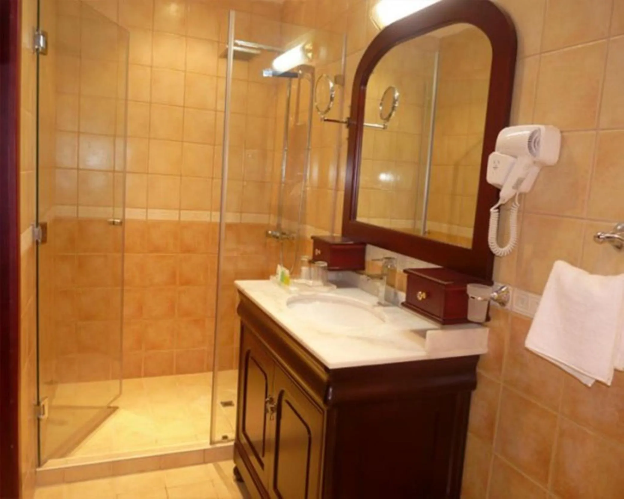 Toilet in Al Maha Residence Rak