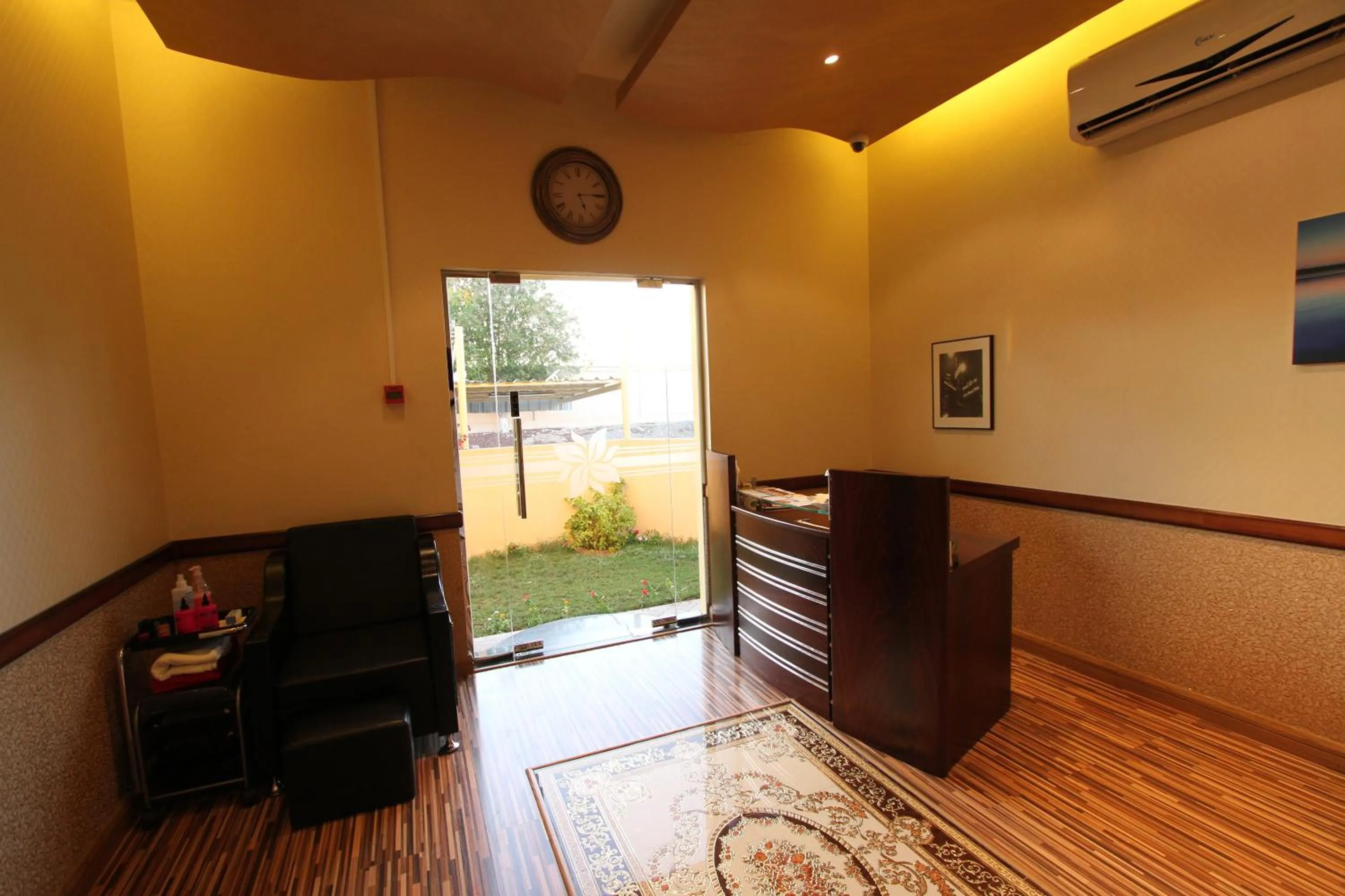 Massage in Al Maha Residence Rak