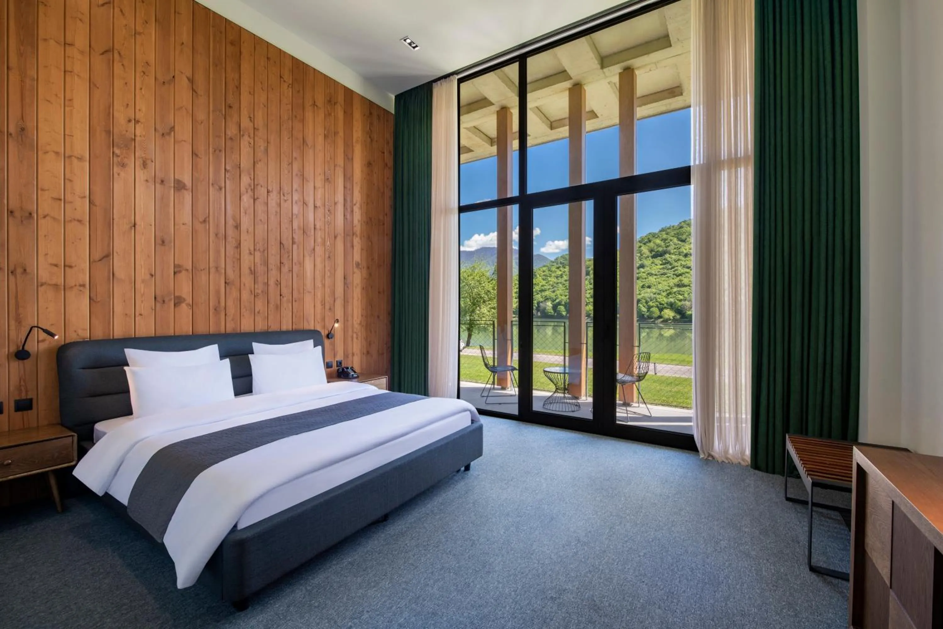 Lake view, Bed in Kvareli Lake Resort