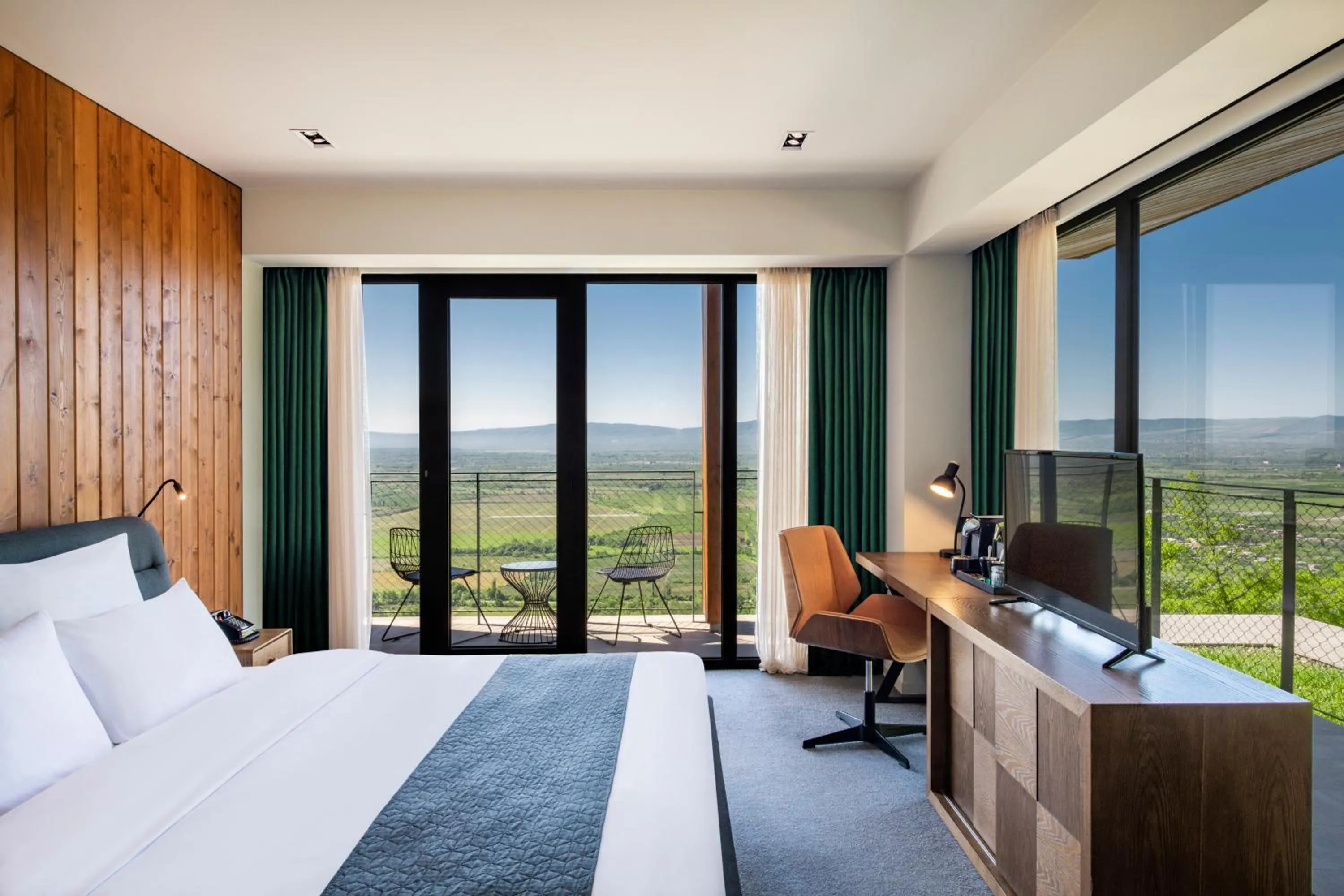 Bedroom, Bed in Kvareli Lake Resort