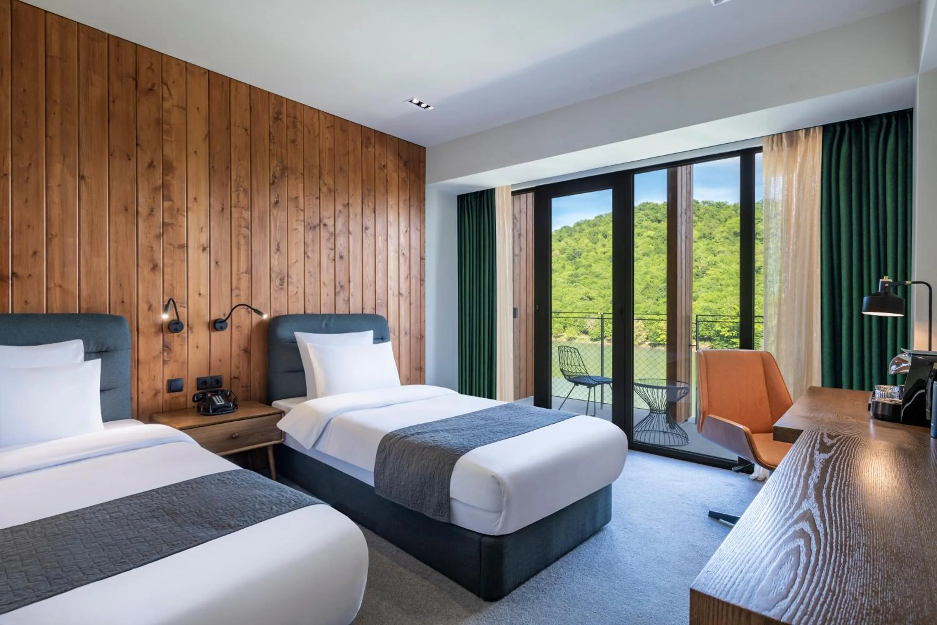 Lake view, Bed in Kvareli Lake Resort