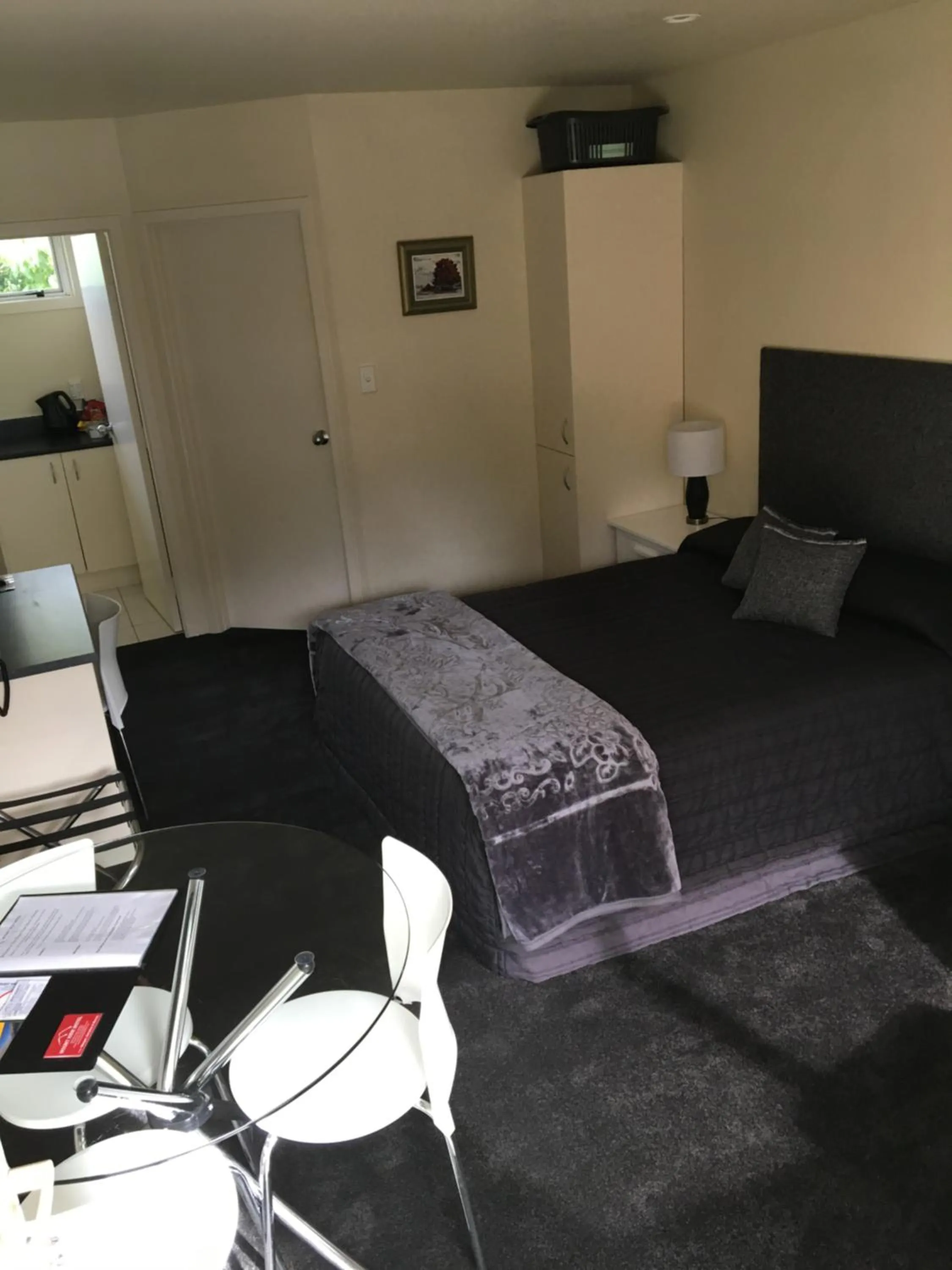Shower, Bed in Mount View Motel Hawera
