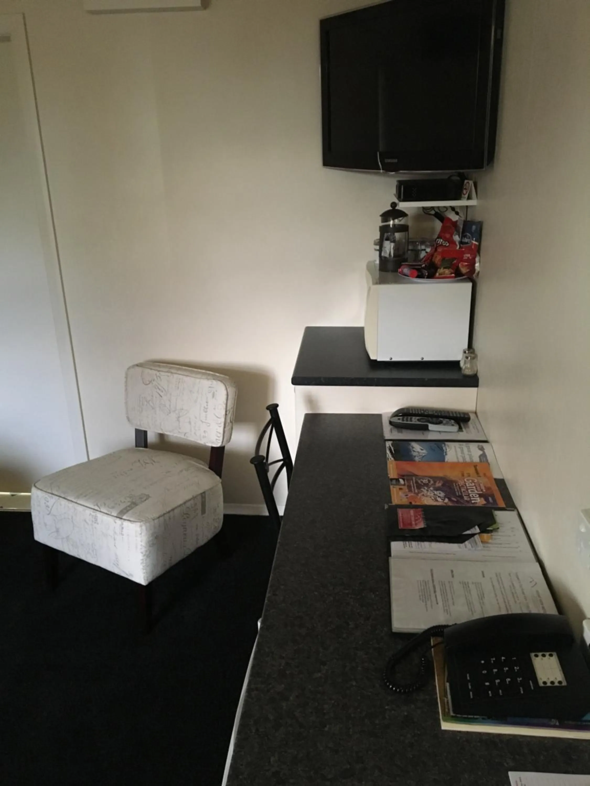 Shower in Mount View Motel Hawera