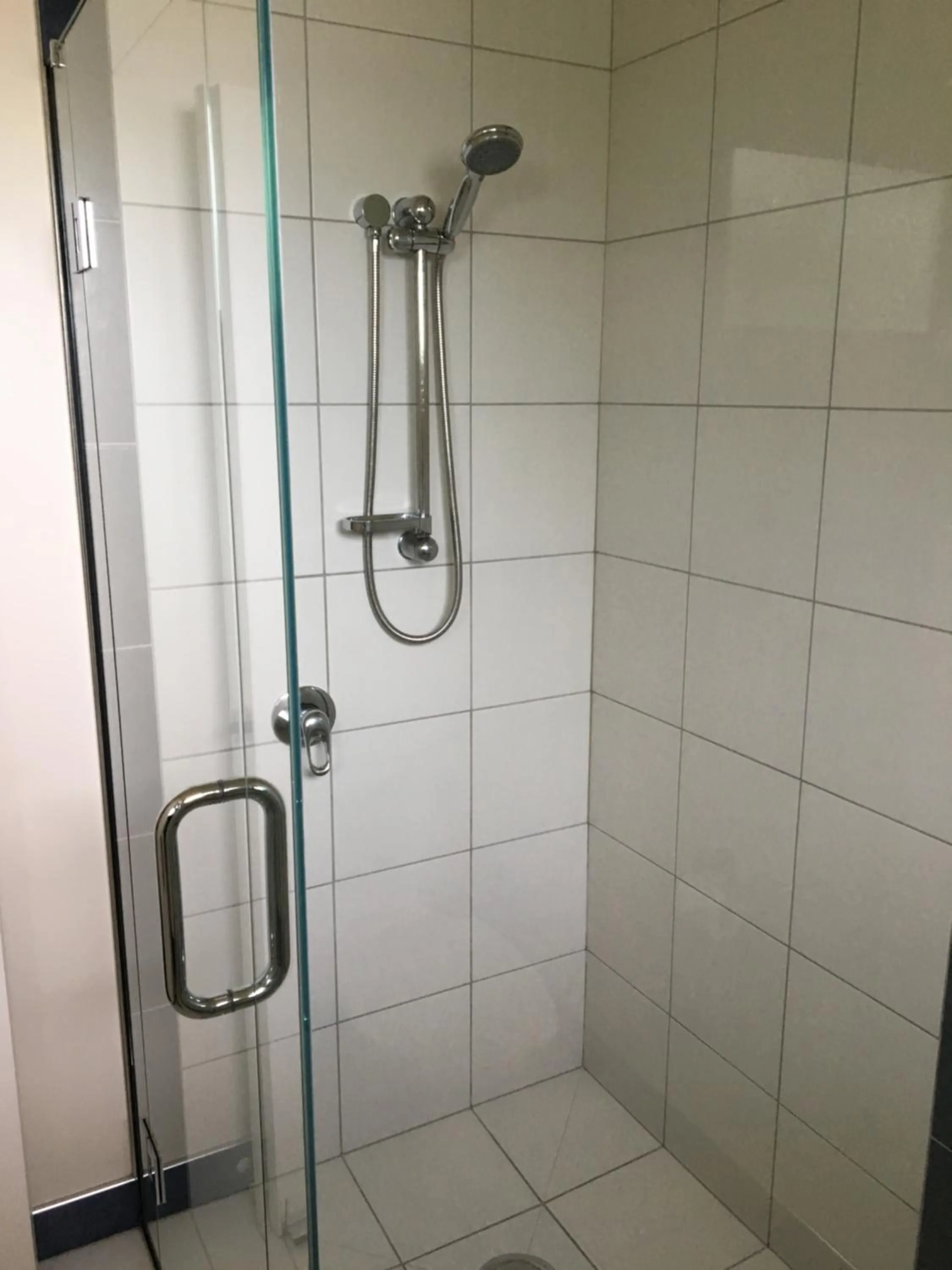 Shower in Mount View Motel Hawera