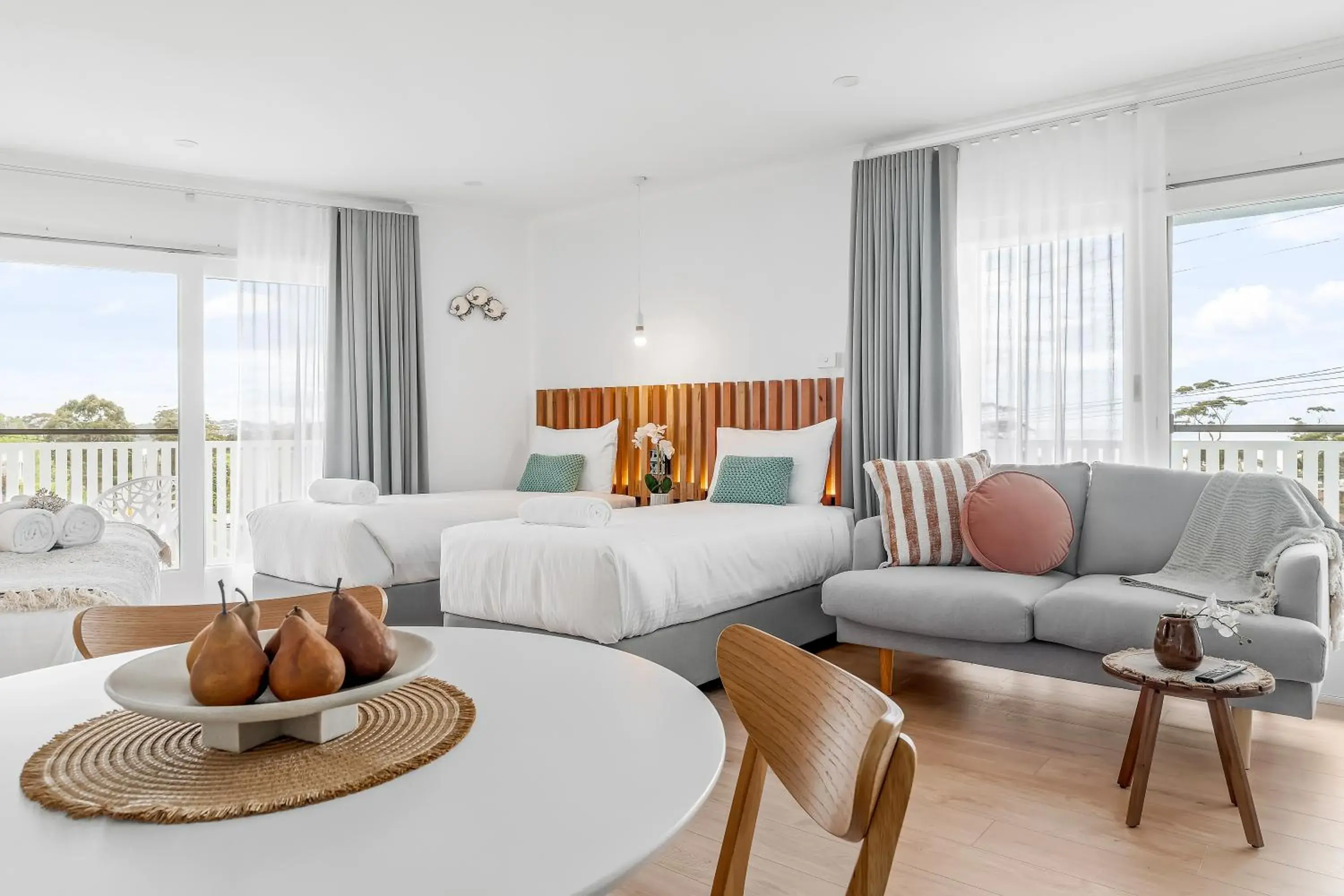 Executive Family Room with Sea View in Mollymook Motel Executive Family Room with Sea View in Mollymook Motel