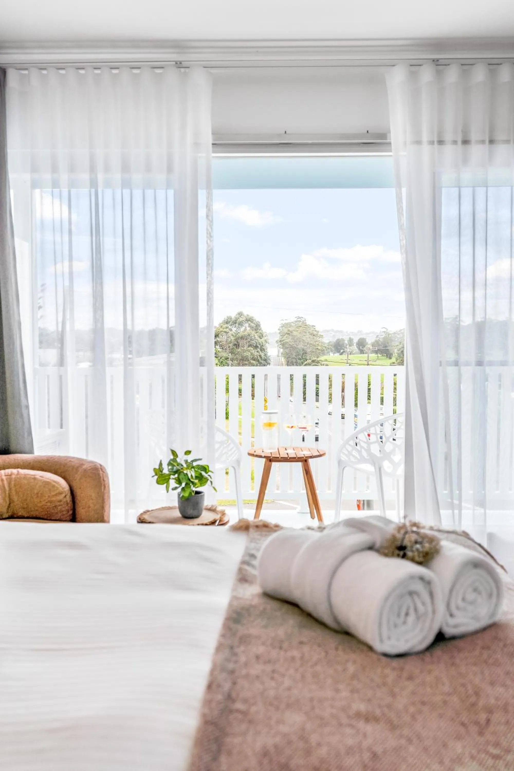 Natural landscape, Bed in Mollymook Motel
