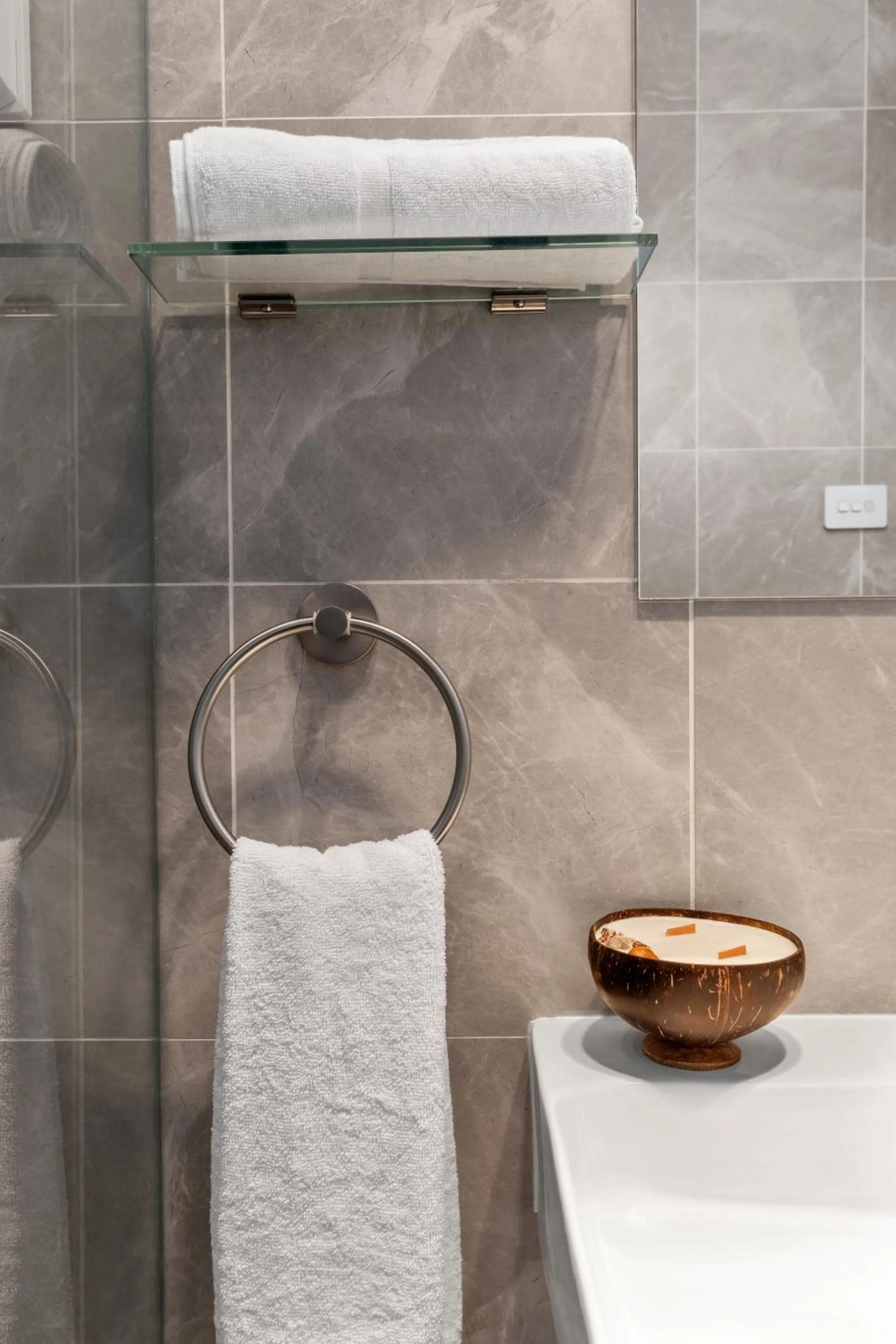 Shower in Mollymook Motel