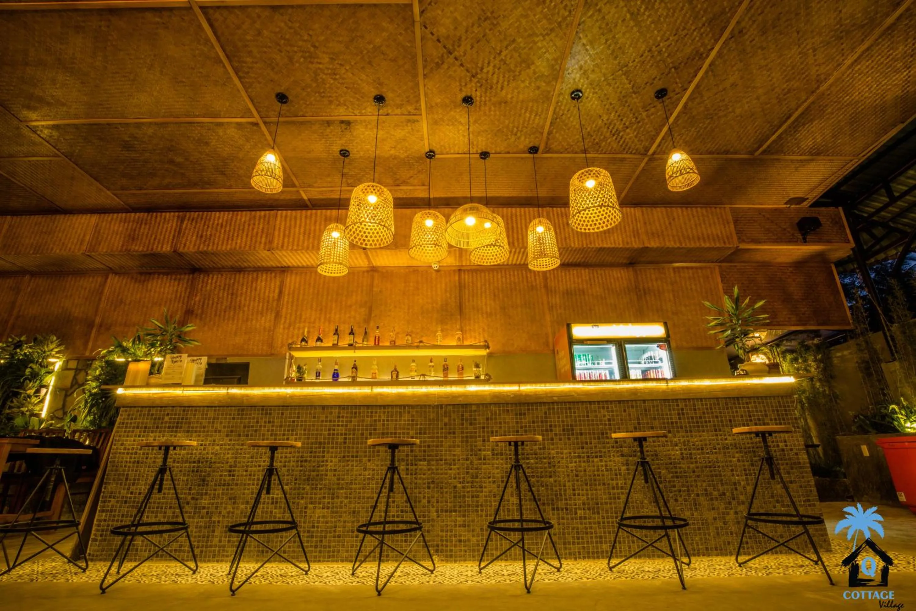 Lounge or bar in Cottage Village