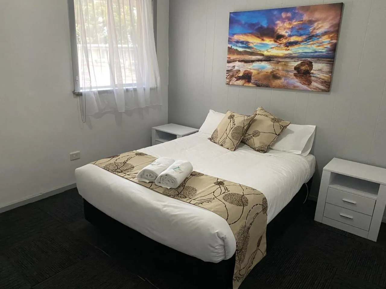 Bed in Charlton Motel