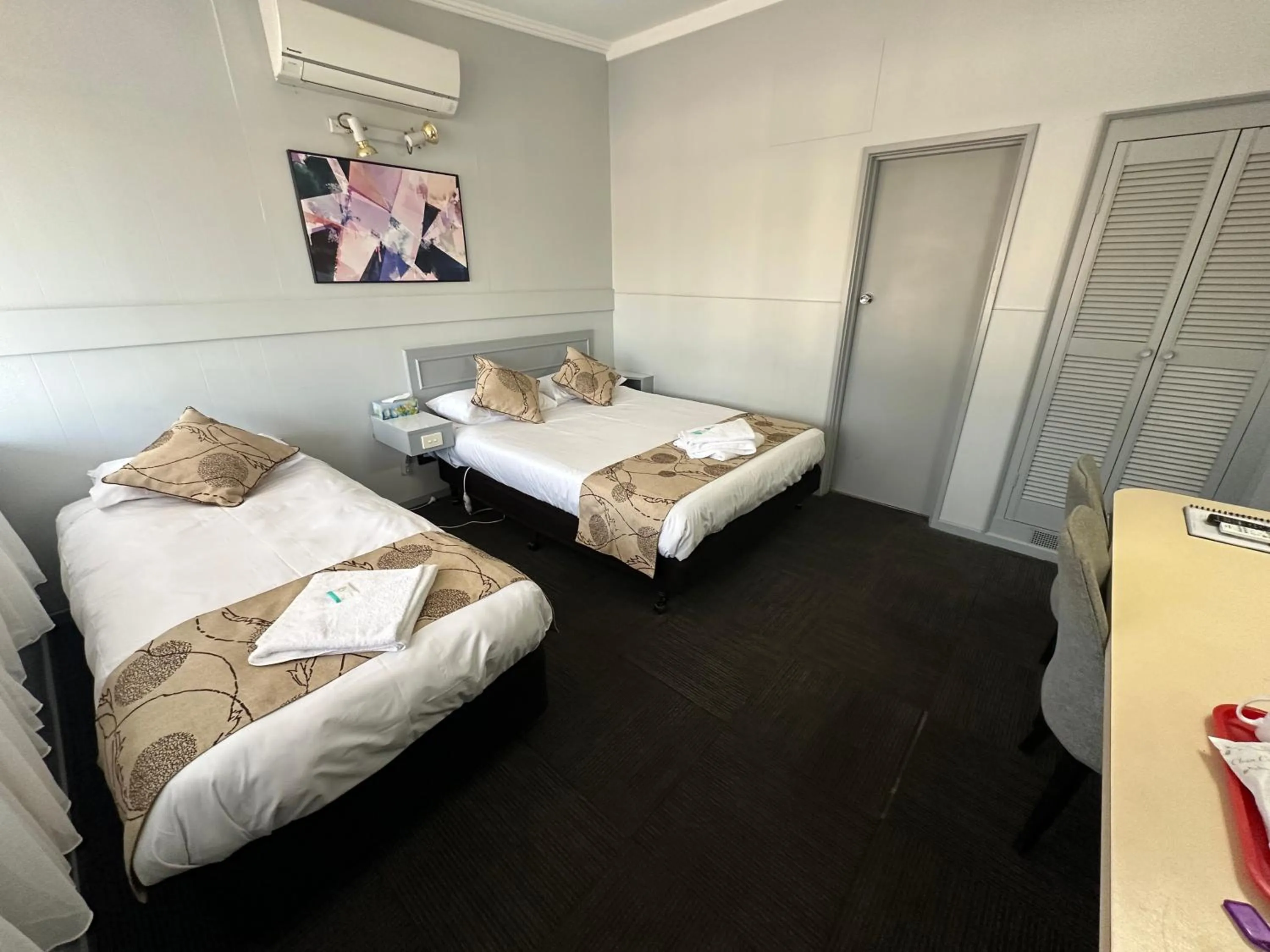 Bed in Charlton Motel