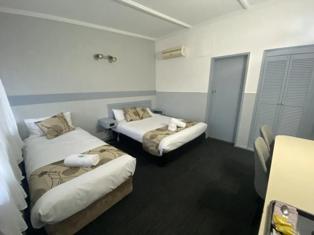 Bed in Charlton Motel